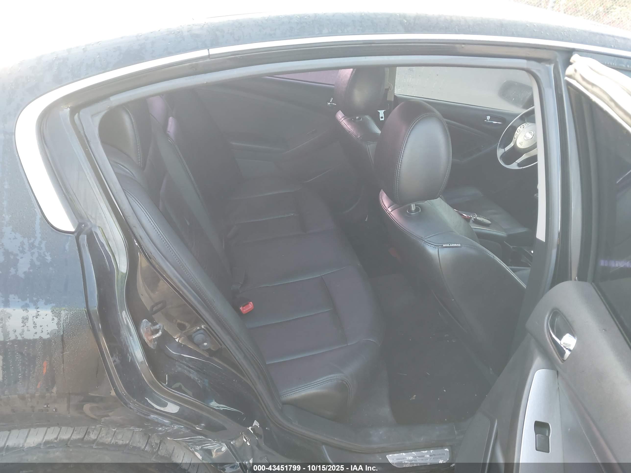 NISSAN ALTIMA image 8