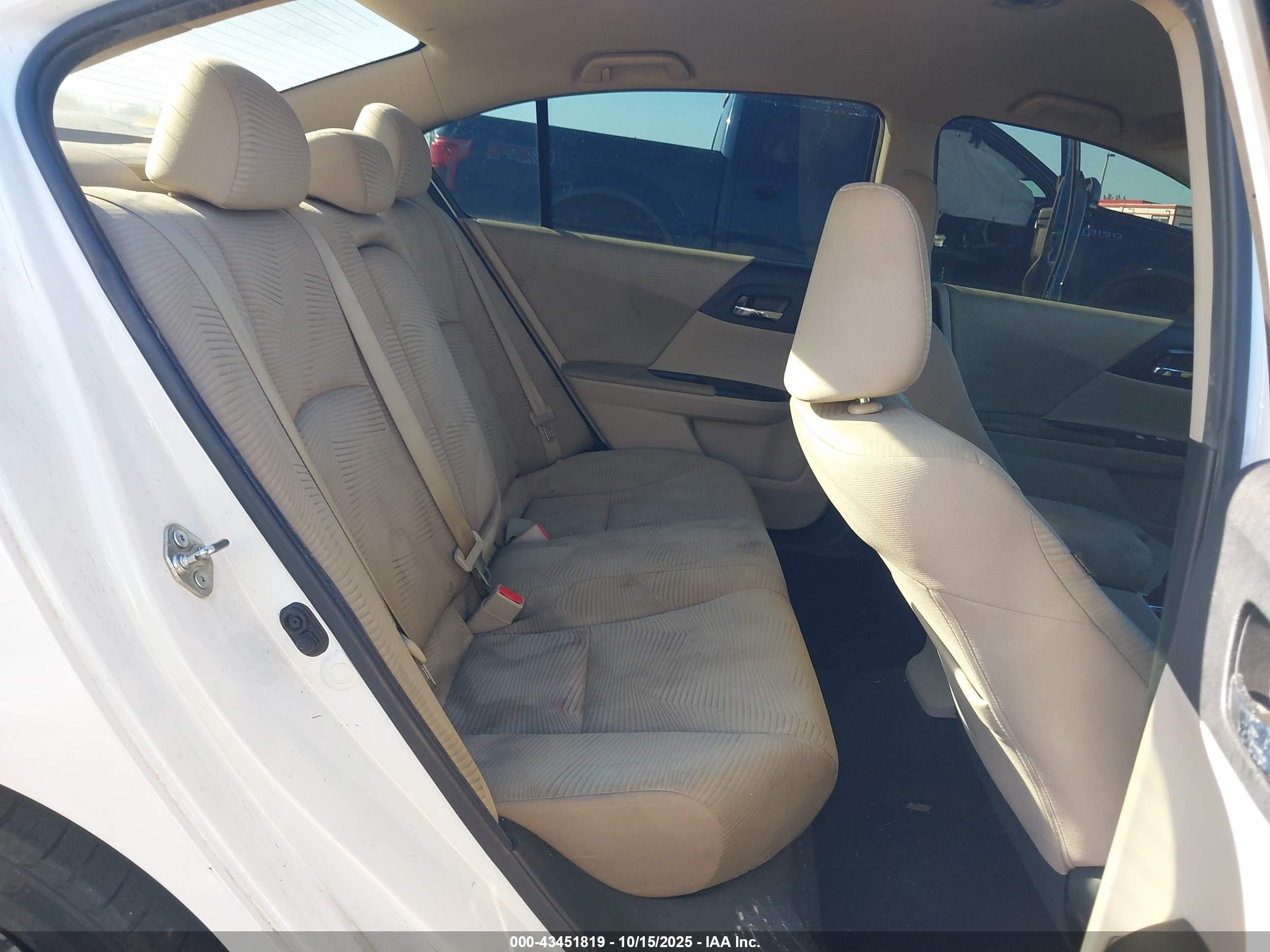 HONDA ACCORD image 8