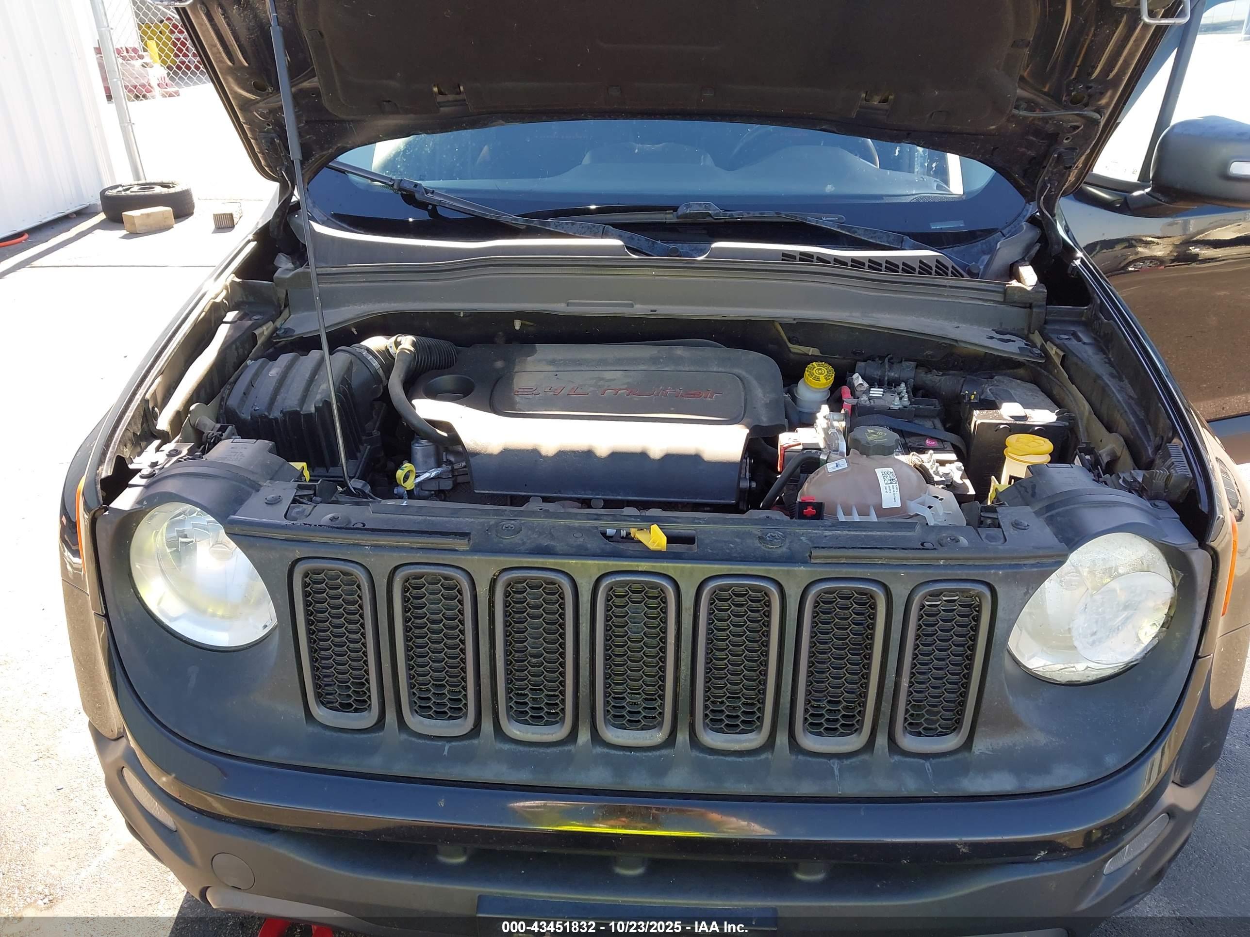 JEEP RENEGADE image 10