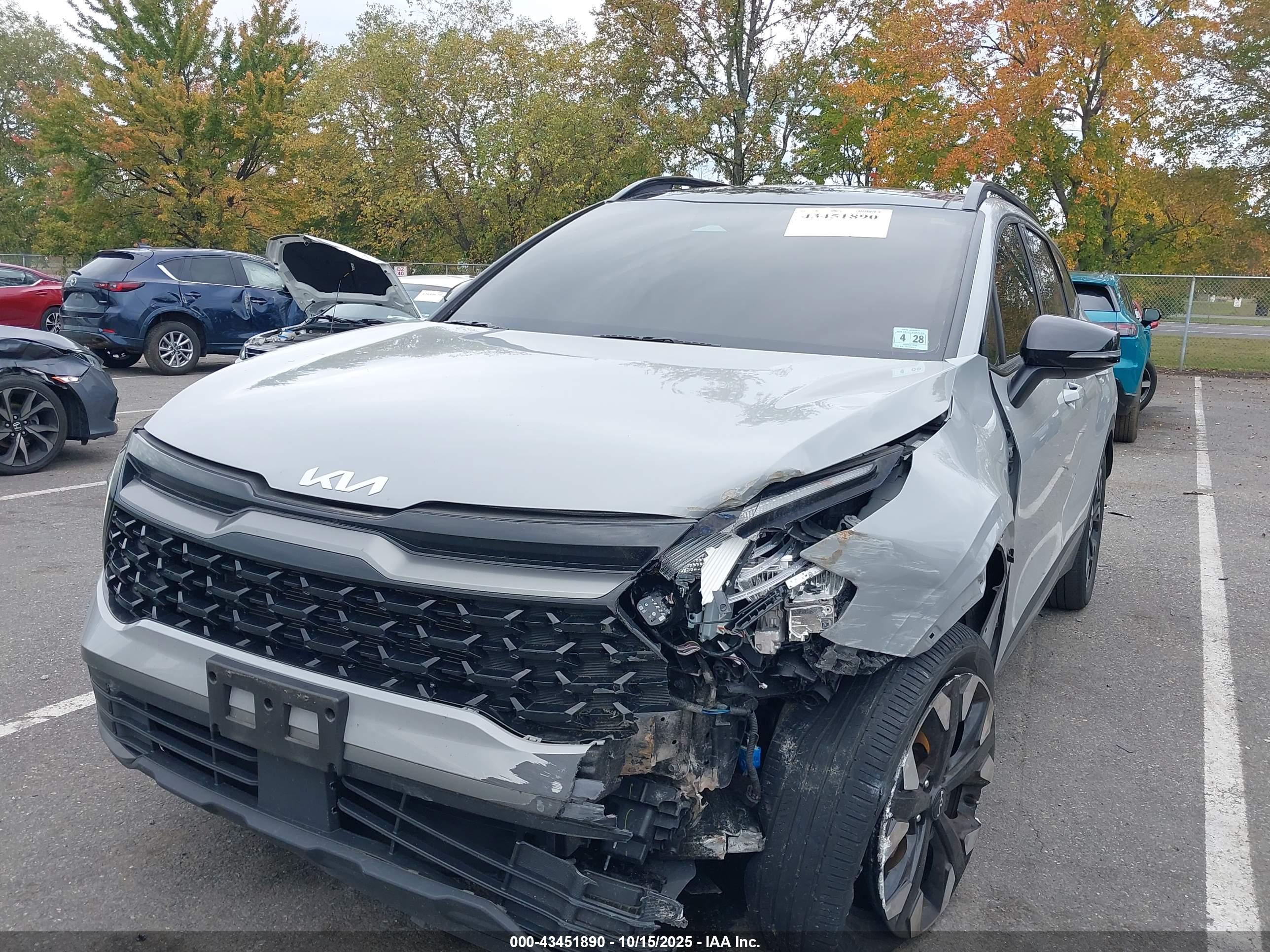 KIA SPORTAGE image 6