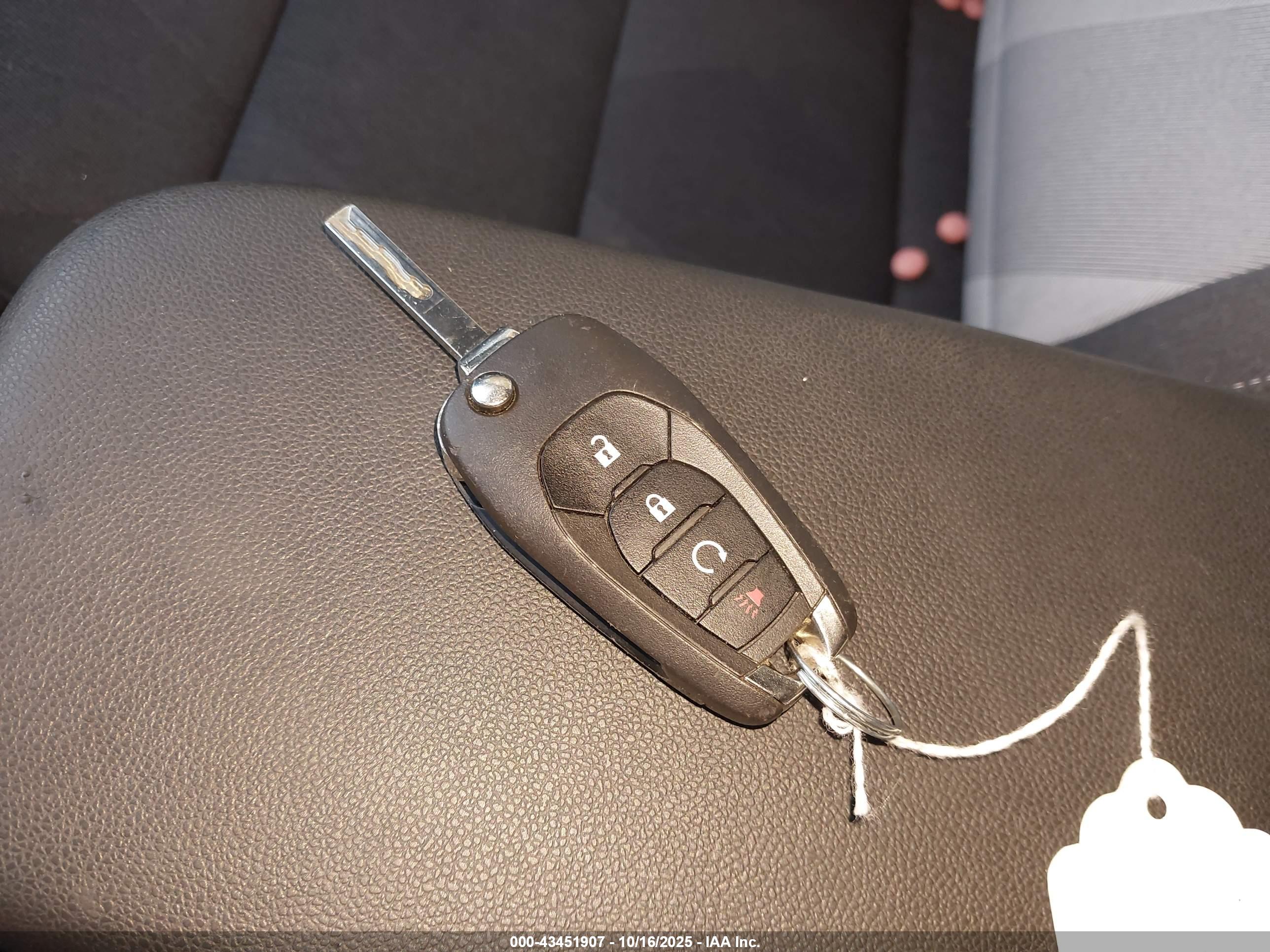 CHEVROLET TRAX image 11