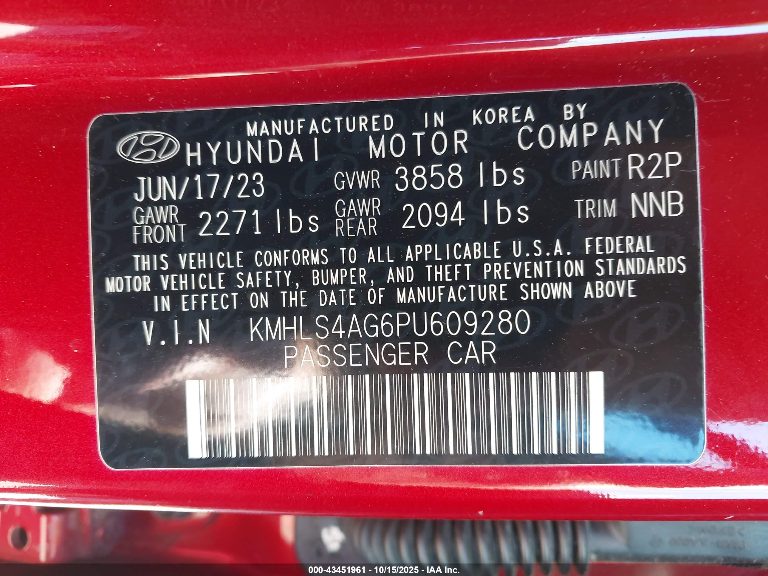 HYUNDAI ELANTRA image 9