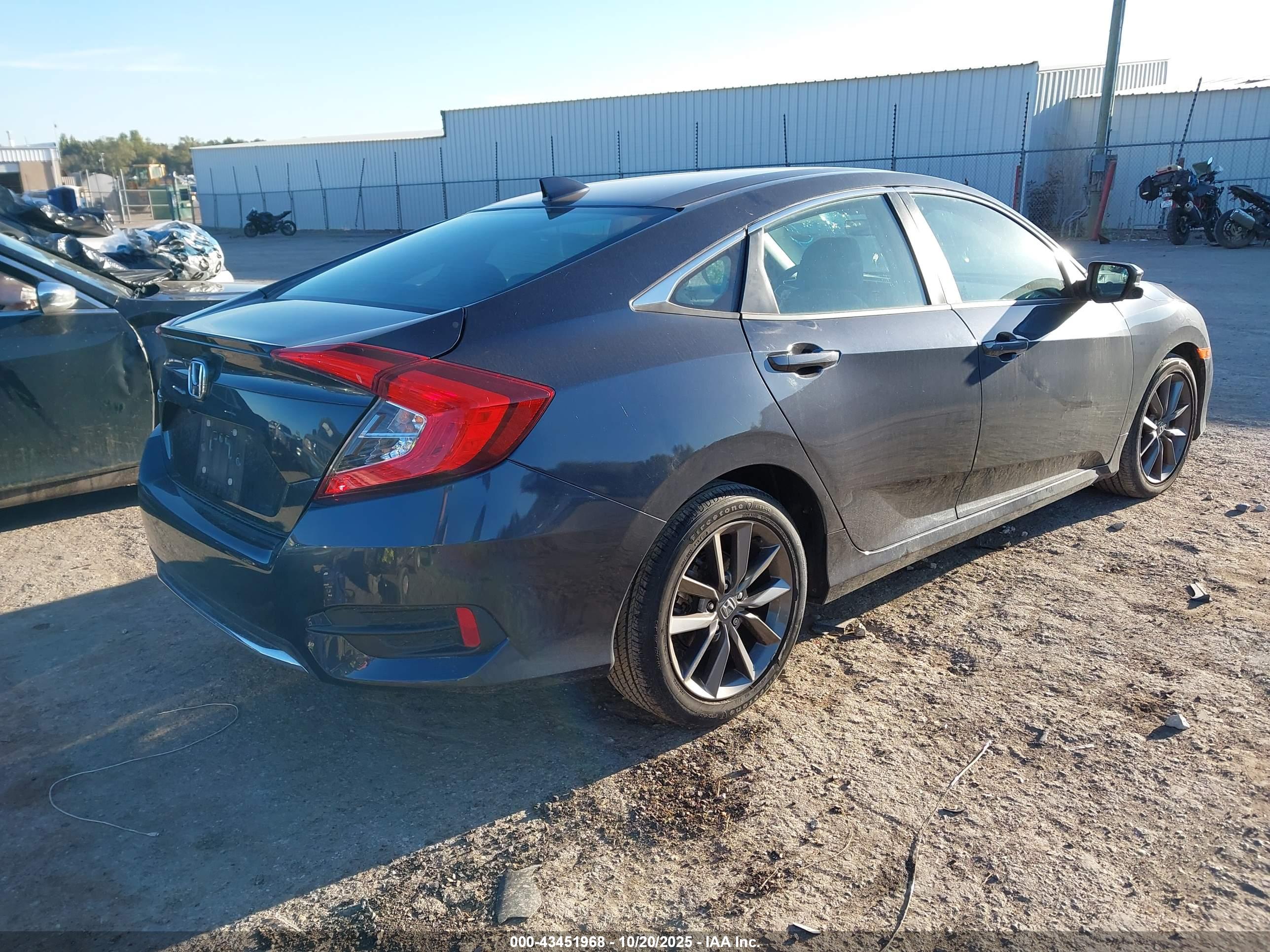 HONDA CIVIC image 4