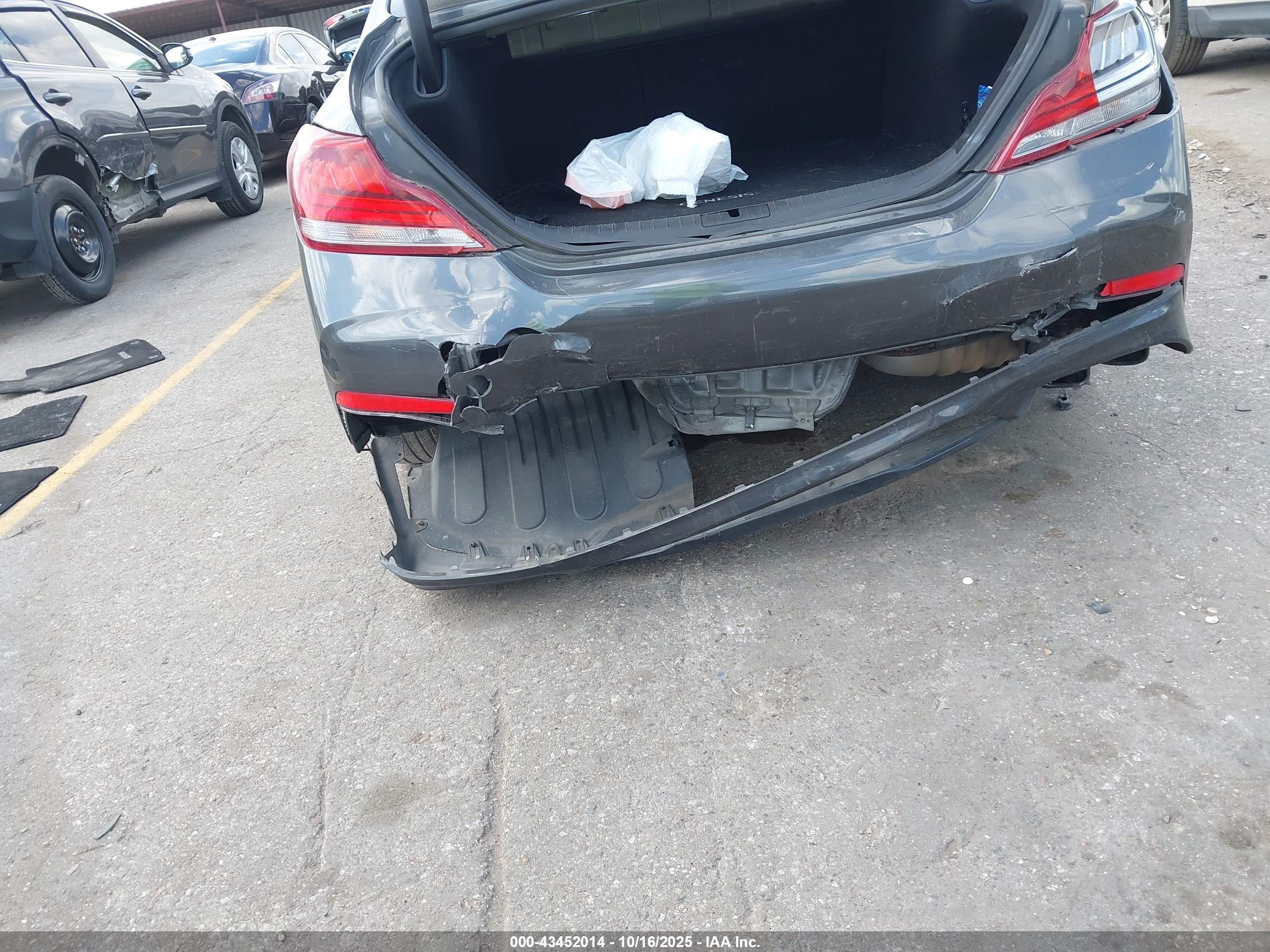 GENESIS G70 image 6