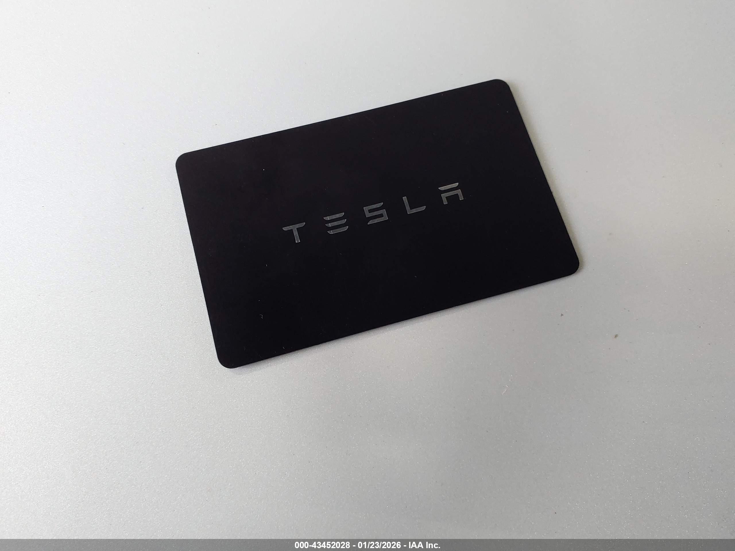 TESLA MODEL image 11