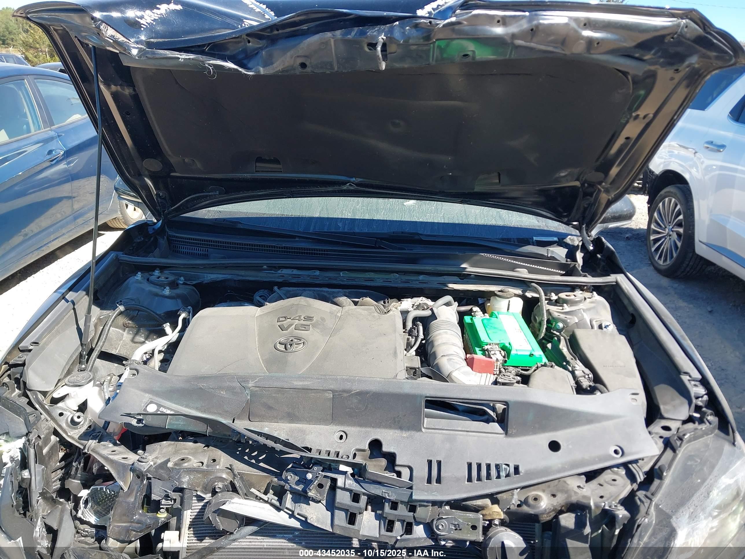 TOYOTA CAMRY image 10