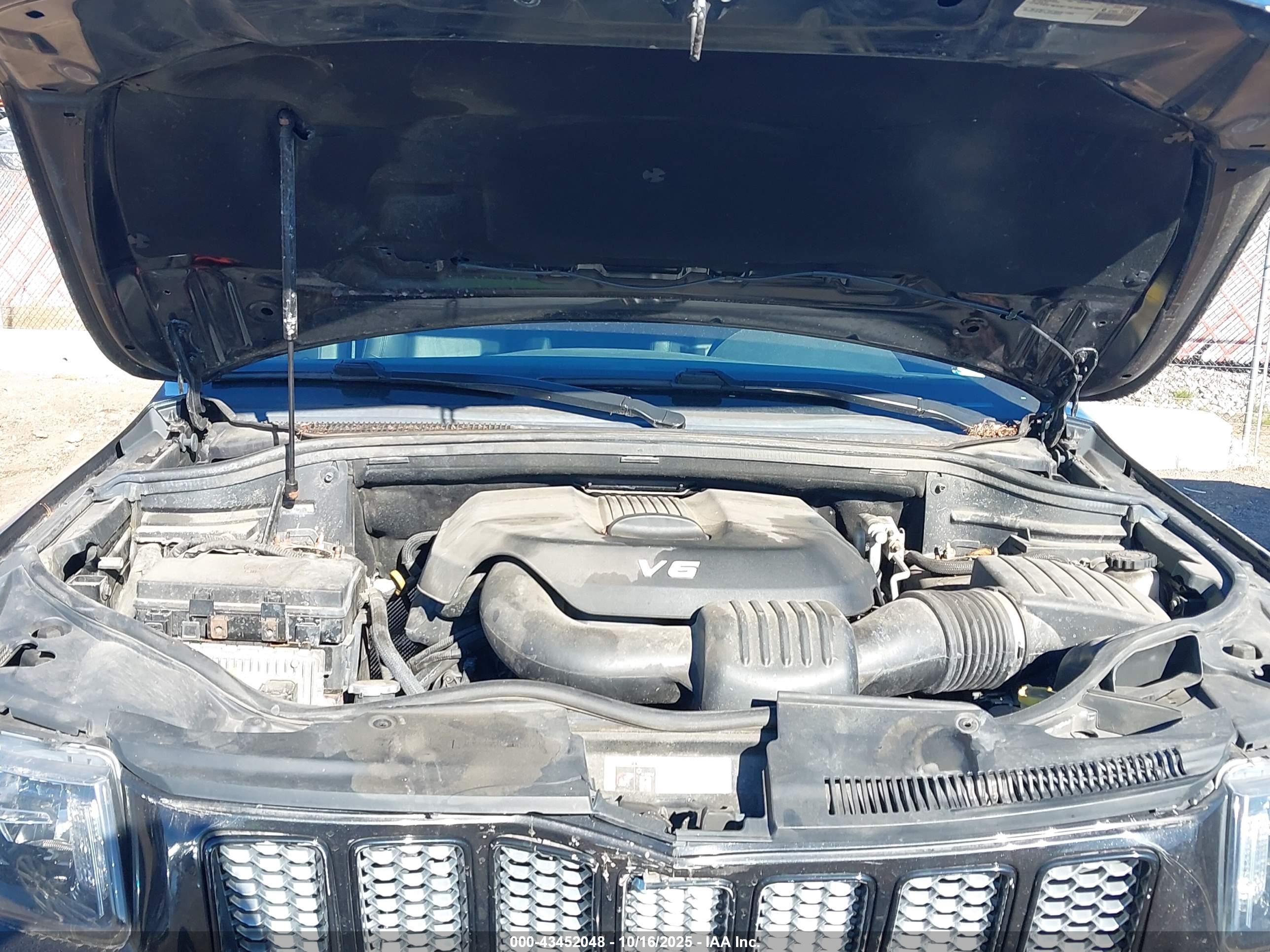 JEEP GRAND image 10