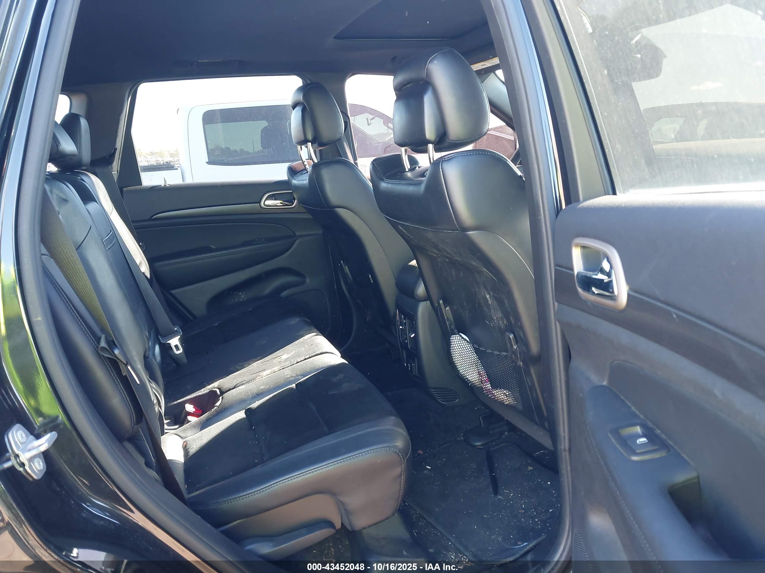 JEEP GRAND image 8