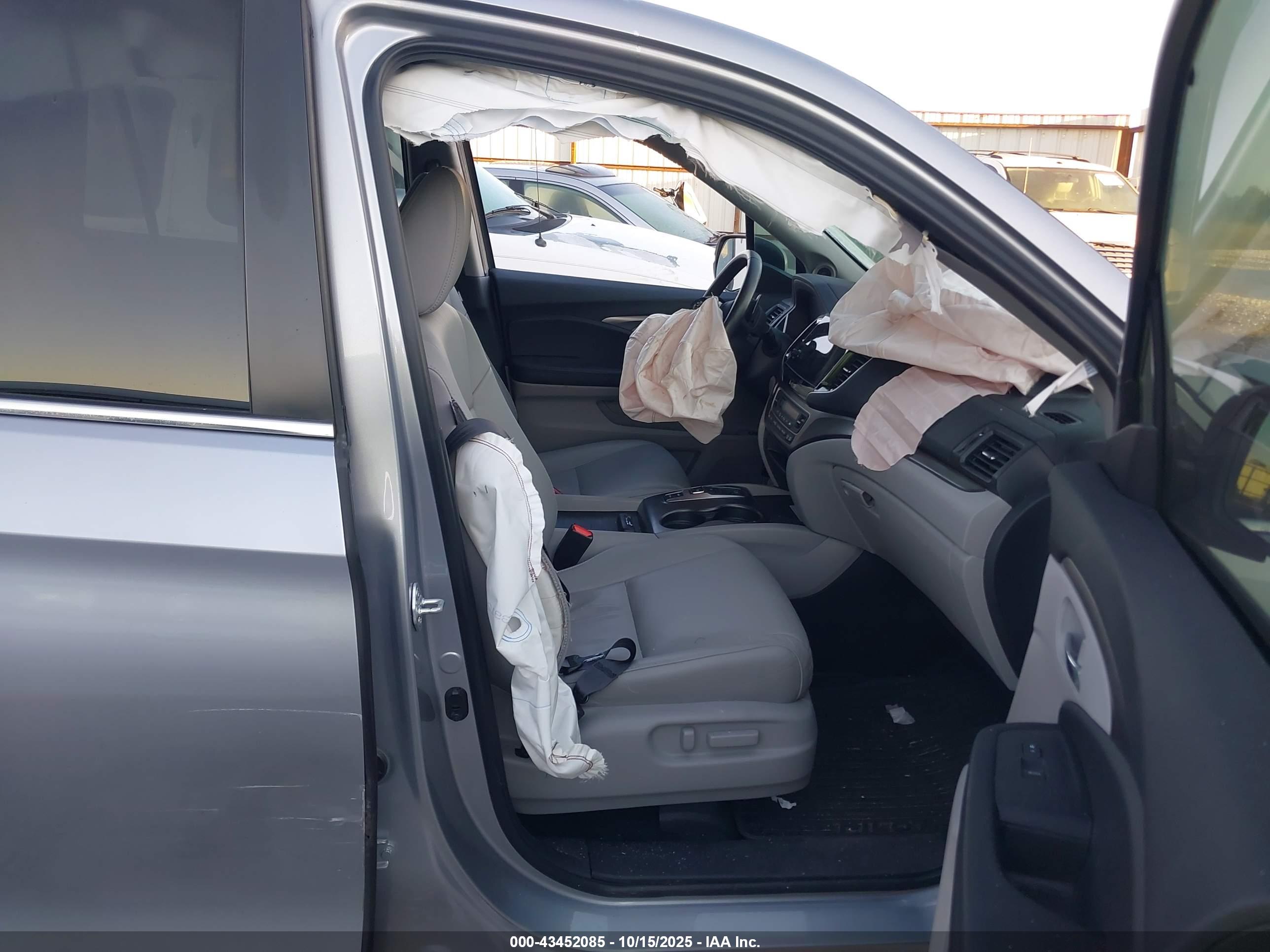 HONDA PILOT image 5