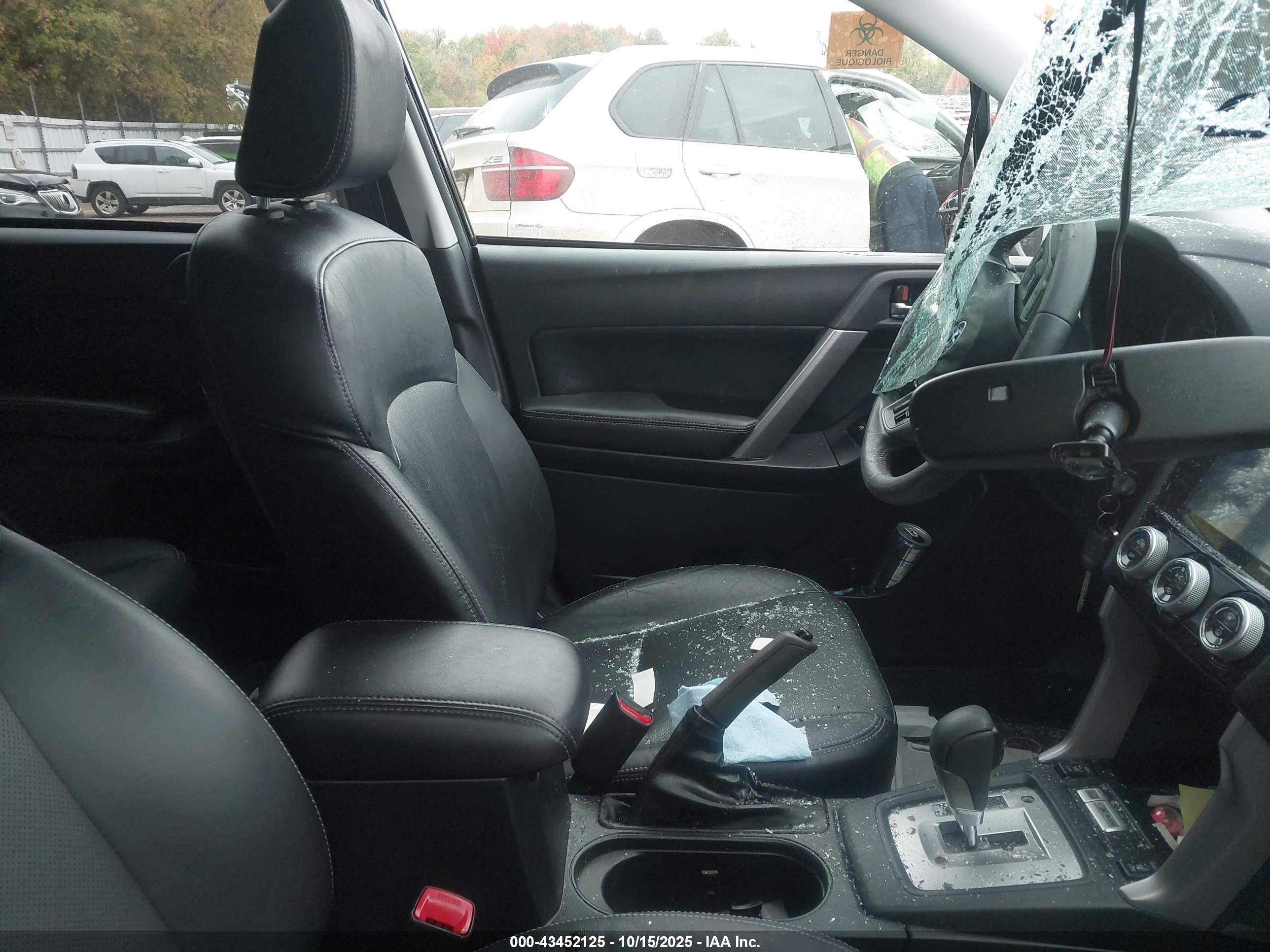 SUBARU FORESTER image 5