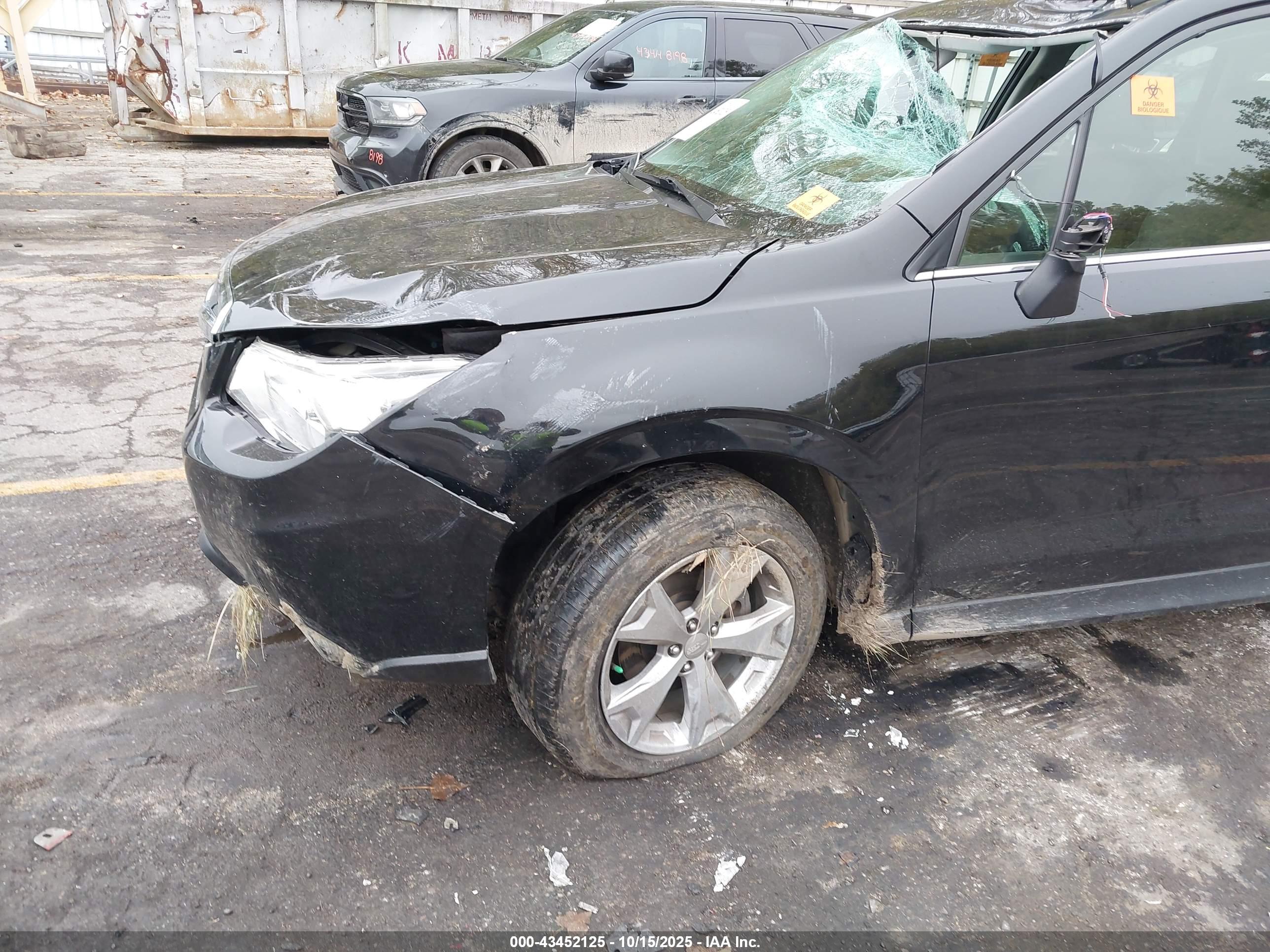 SUBARU FORESTER image 6
