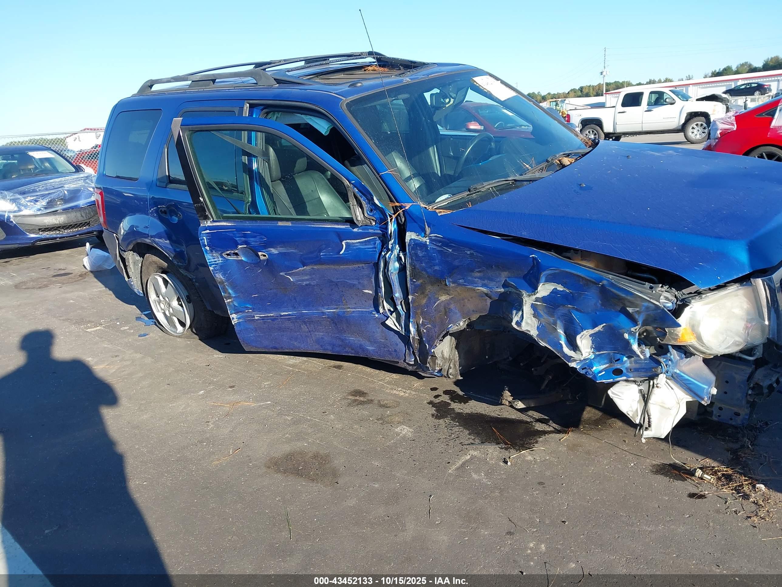 FORD ESCAPE image 6