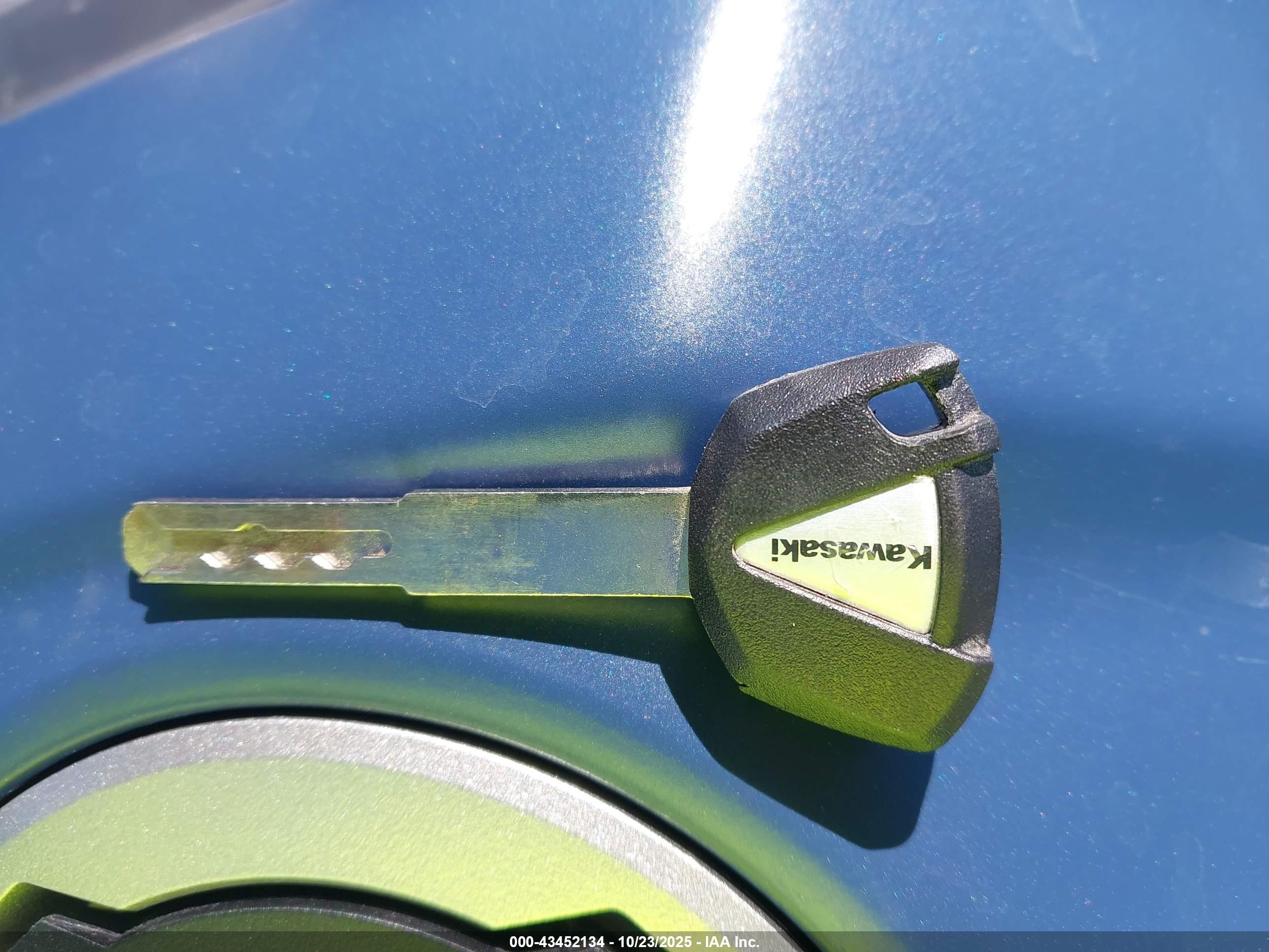 KAWASAKI EX400 image 11