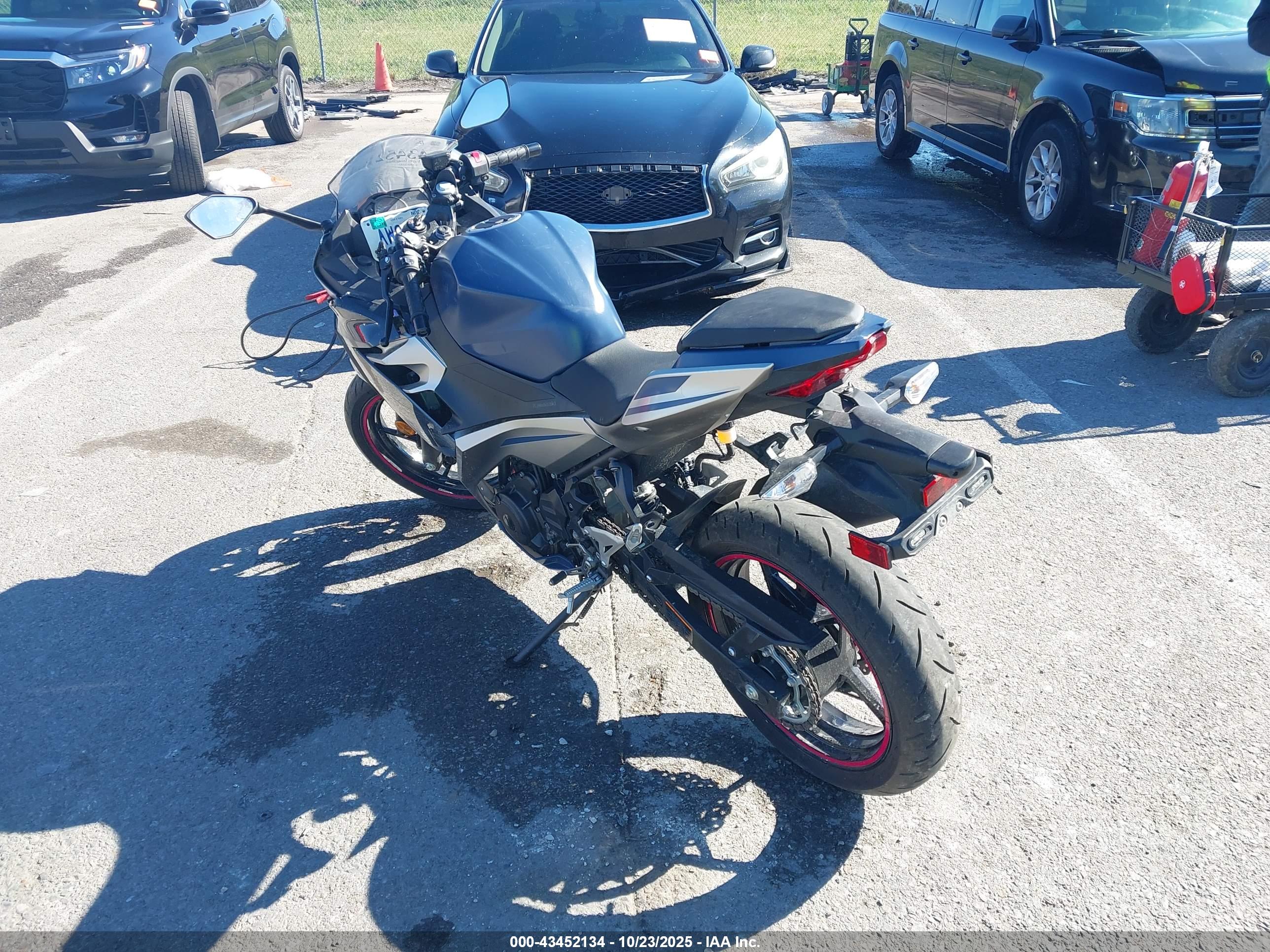 KAWASAKI EX400 image 3