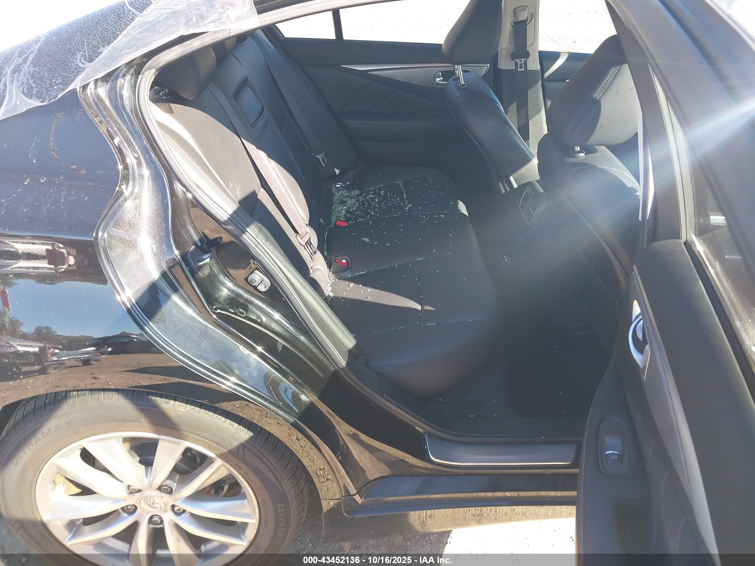 INFINITI Q50 image 8