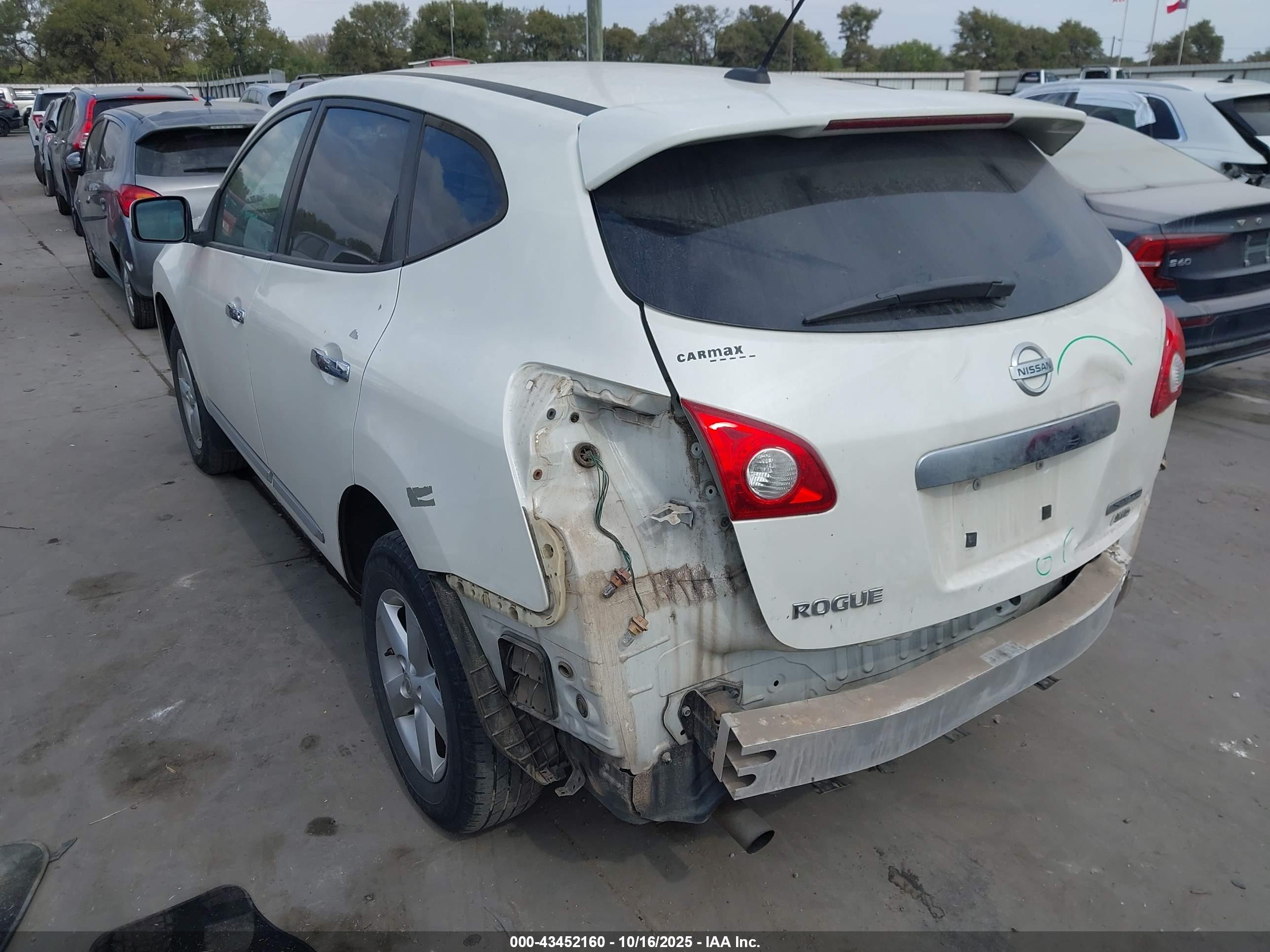 NISSAN ROGUE image 3