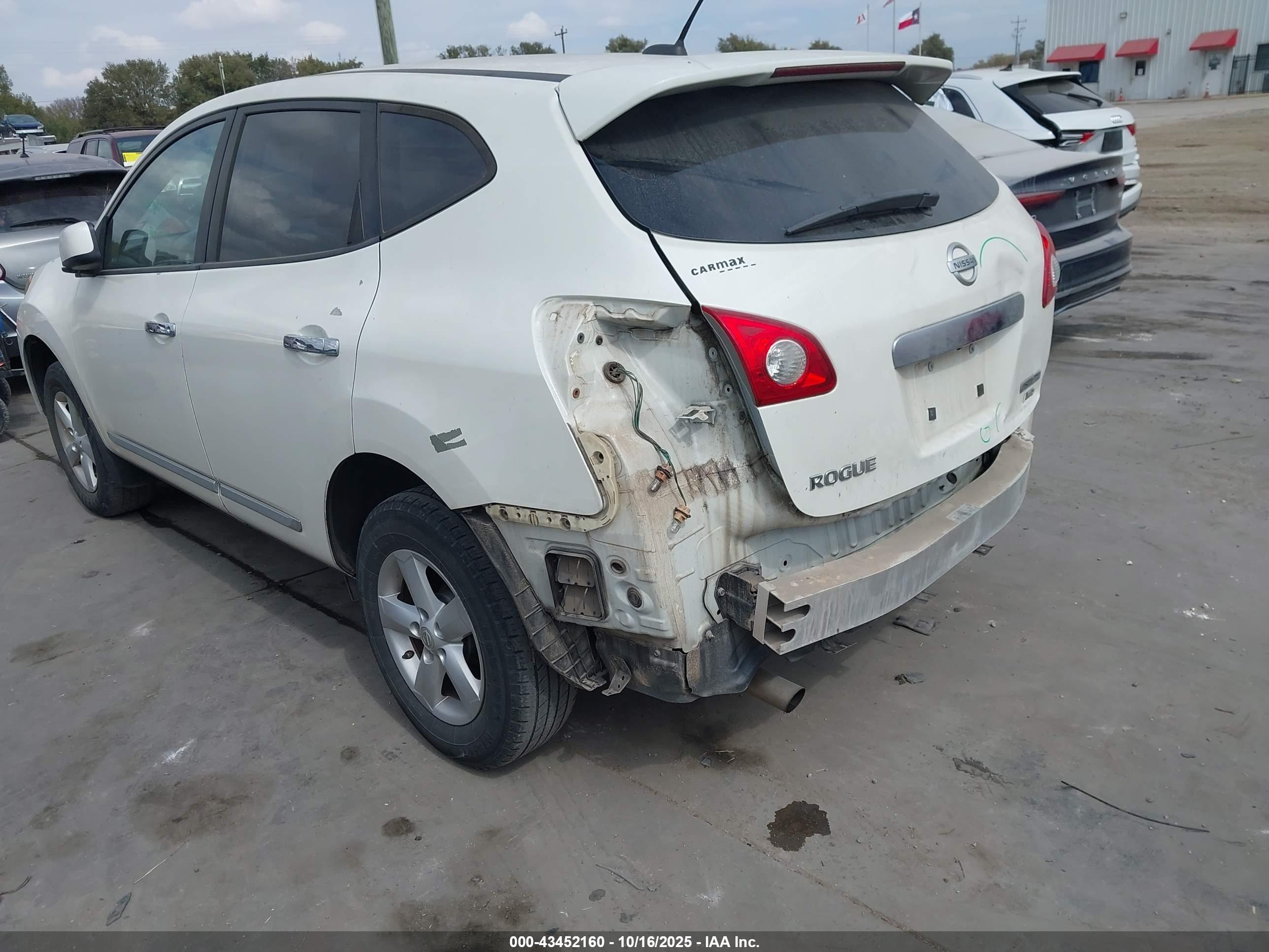 NISSAN ROGUE image 6