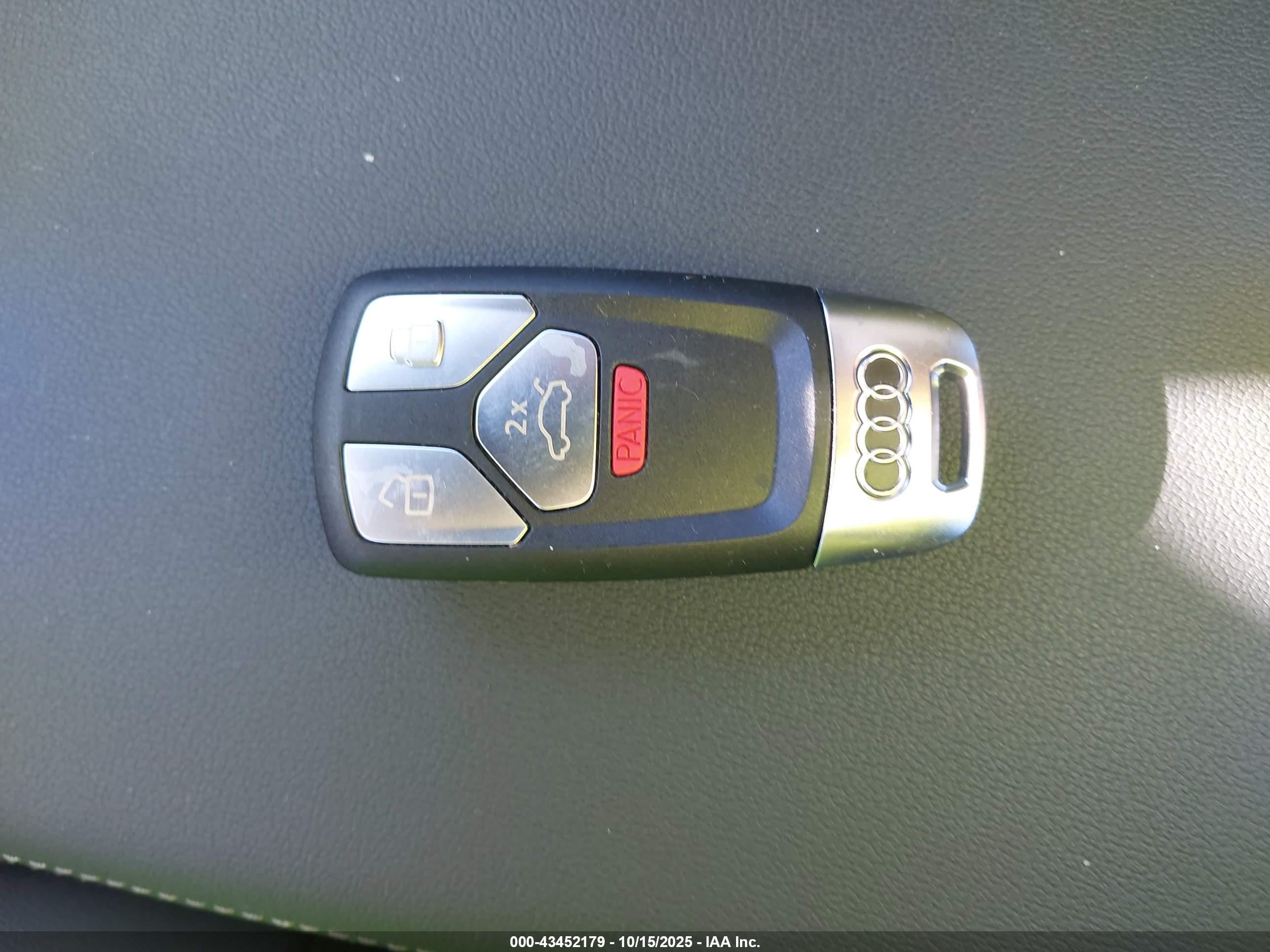 AUDI A4 image 11