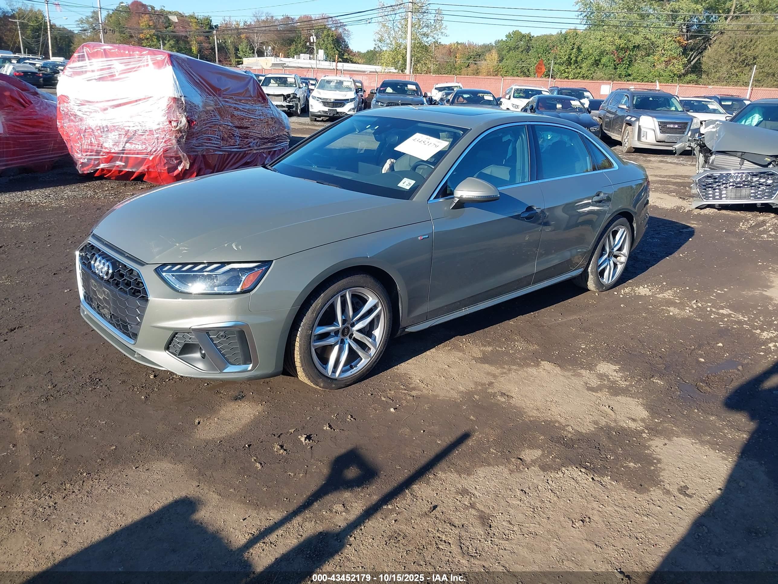 AUDI A4 image 2