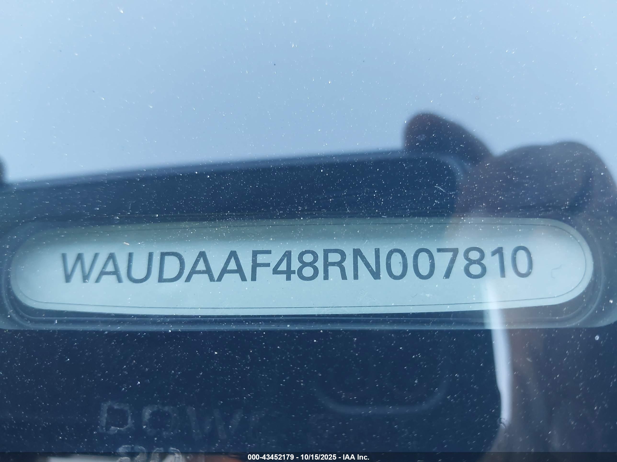 AUDI A4 image 9