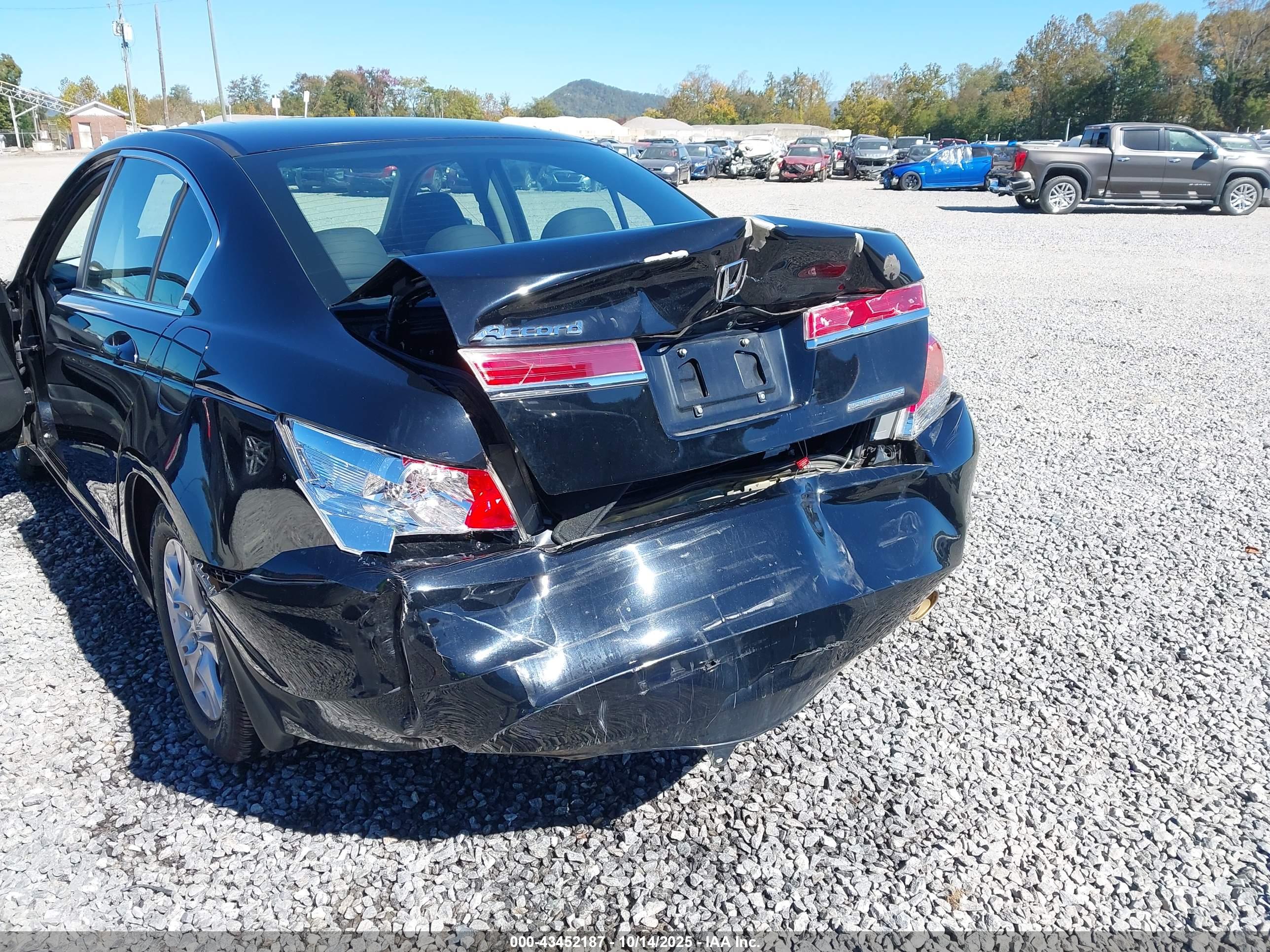 HONDA ACCORD image 6