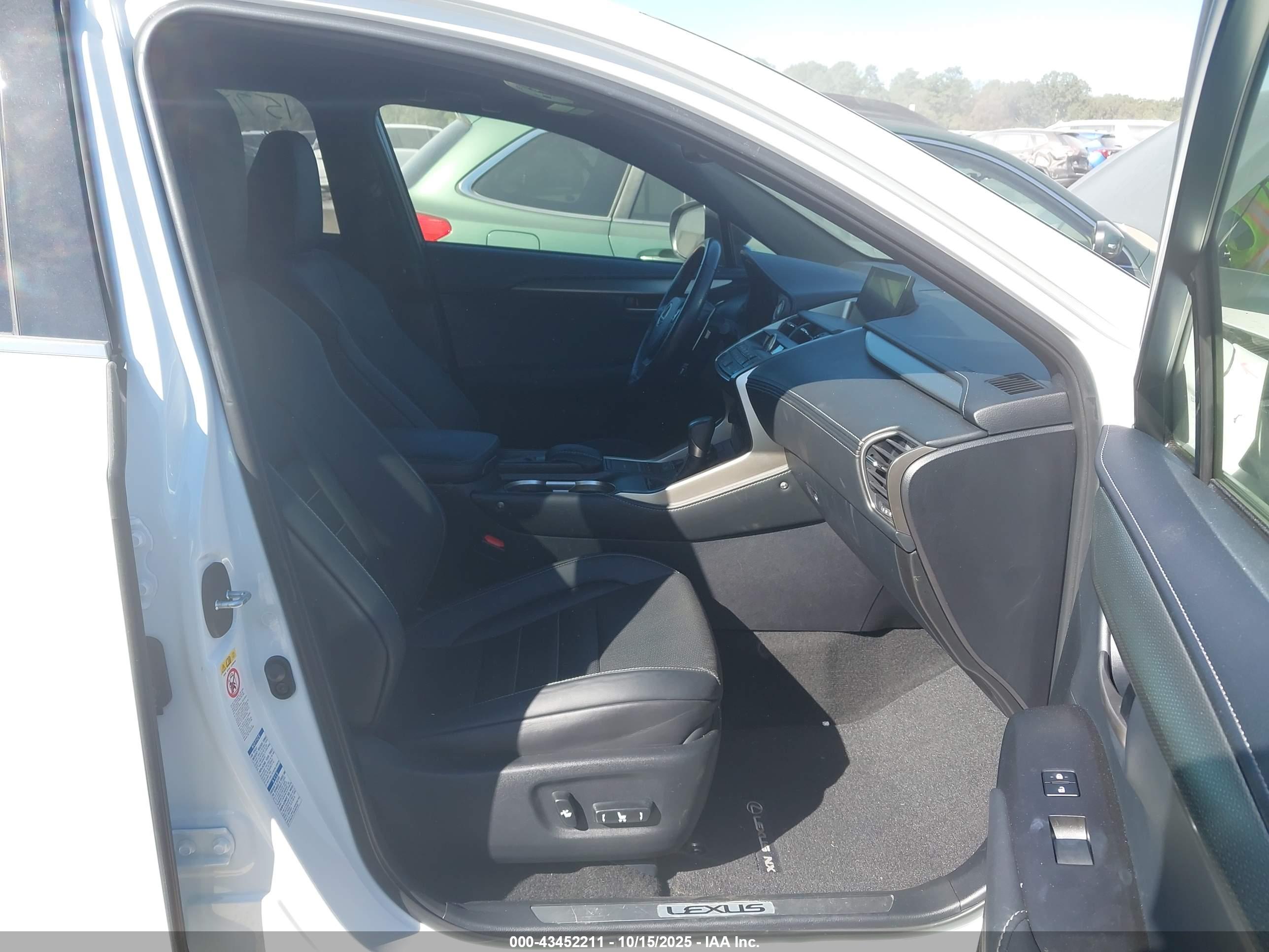 LEXUS NX image 5