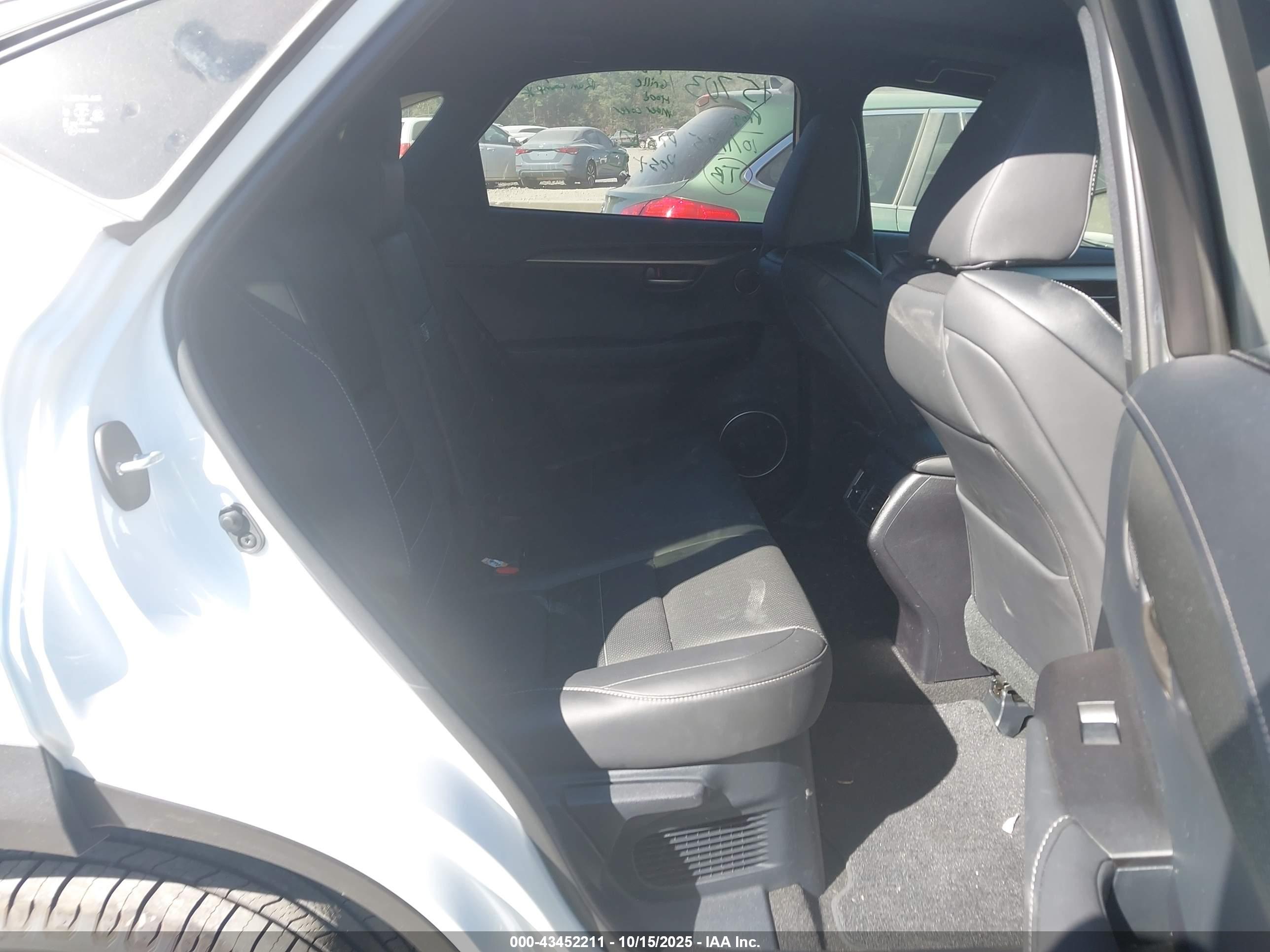 LEXUS NX image 8