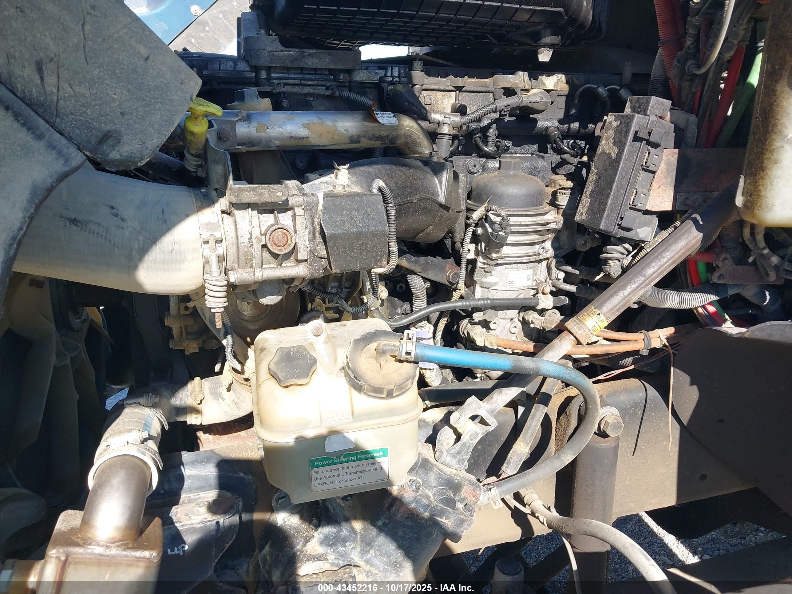 FREIGHTLINER 122SD image 10