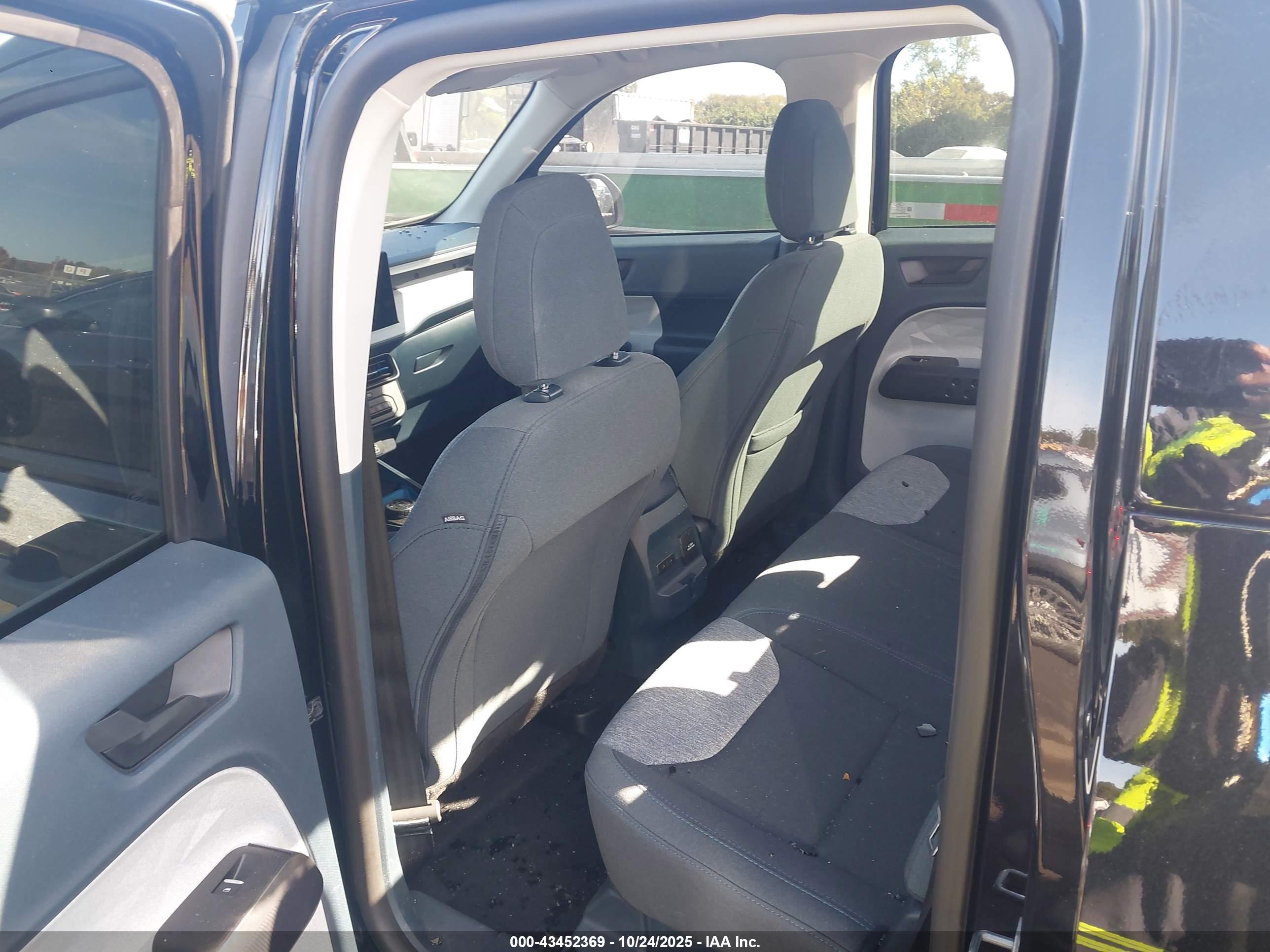 FORD MAVERICK image 8