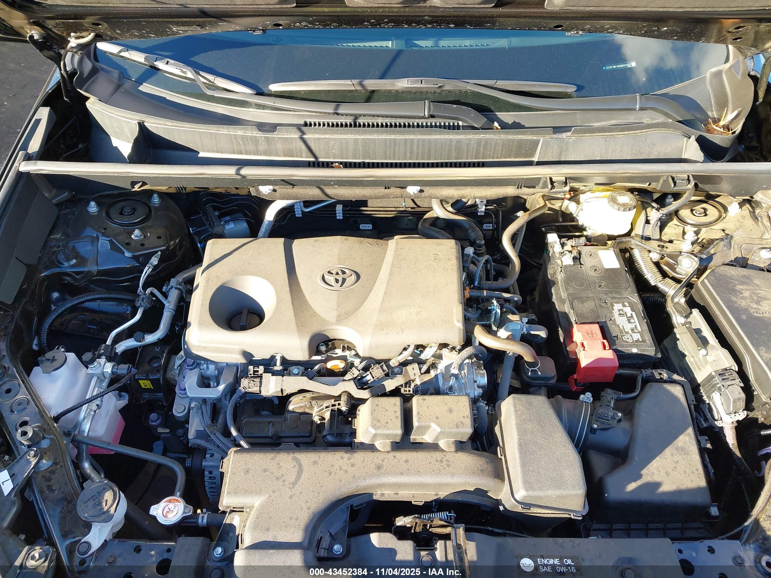 TOYOTA RAV4 image 10