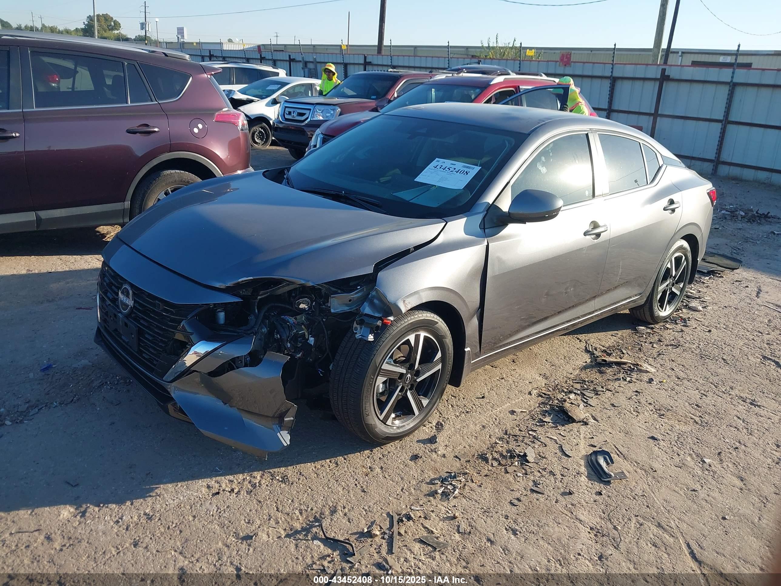 NISSAN SENTRA image 2