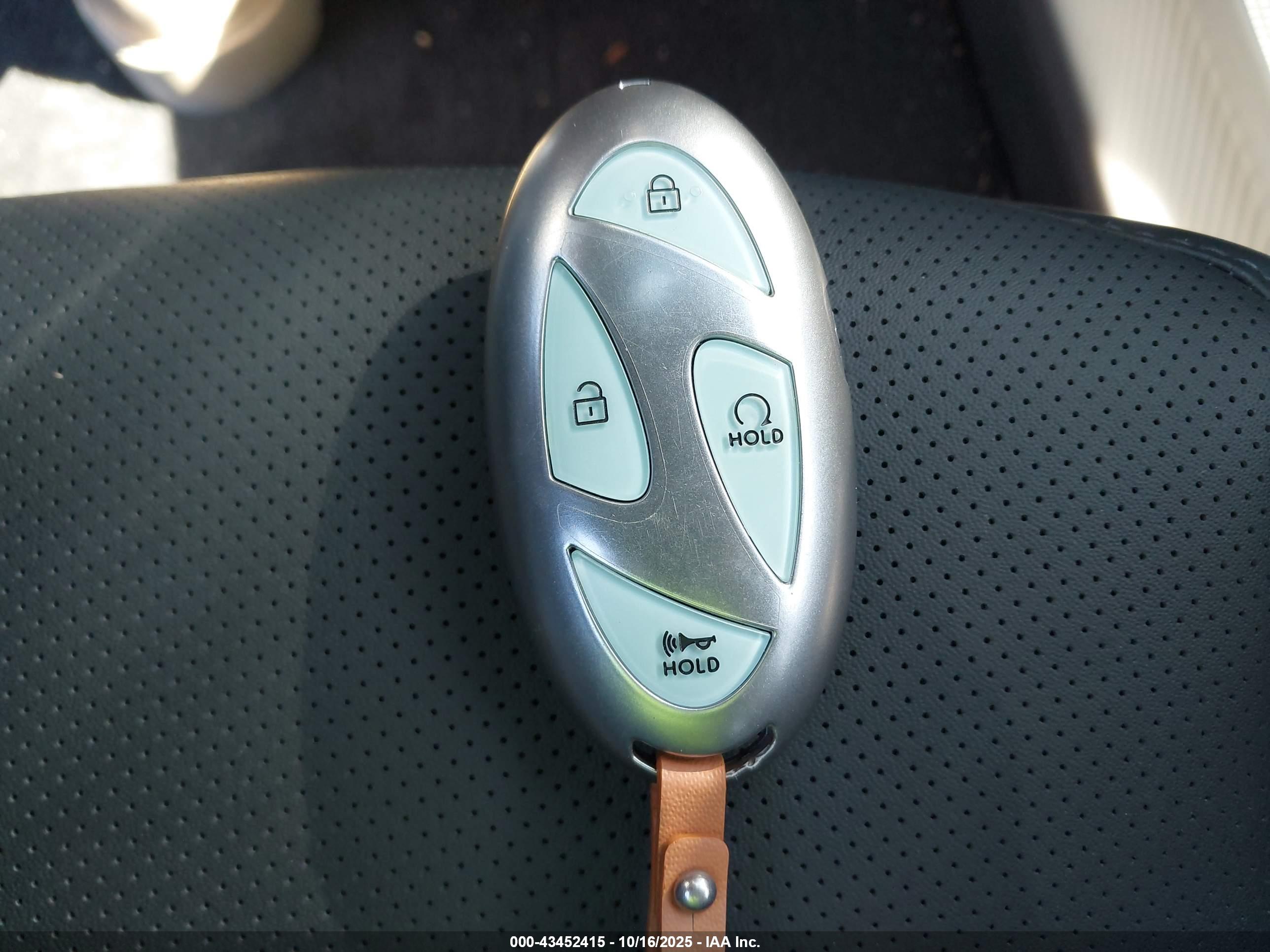 HYUNDAI IONIQ image 11