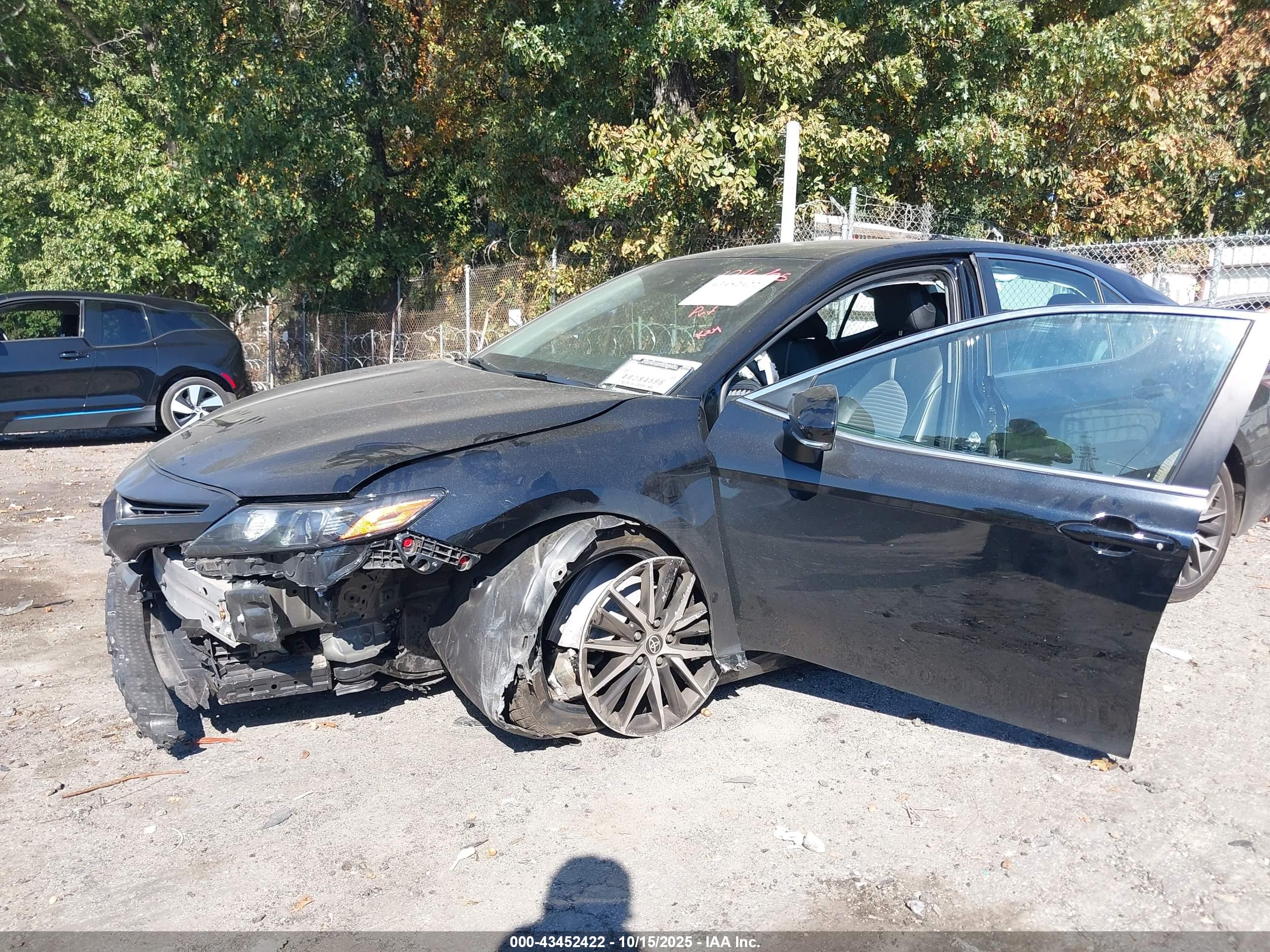 TOYOTA CAMRY image 6