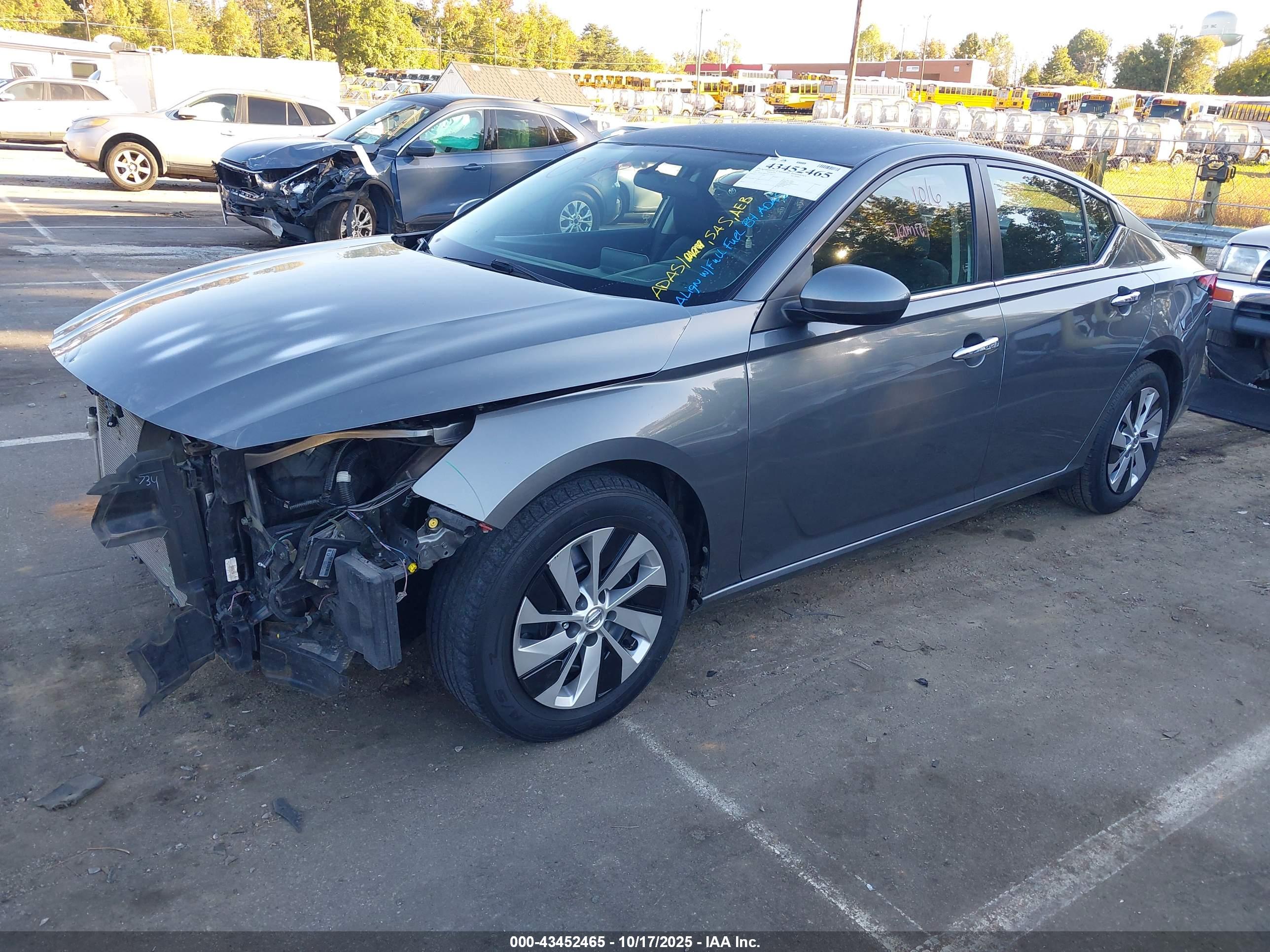 NISSAN ALTIMA image 2