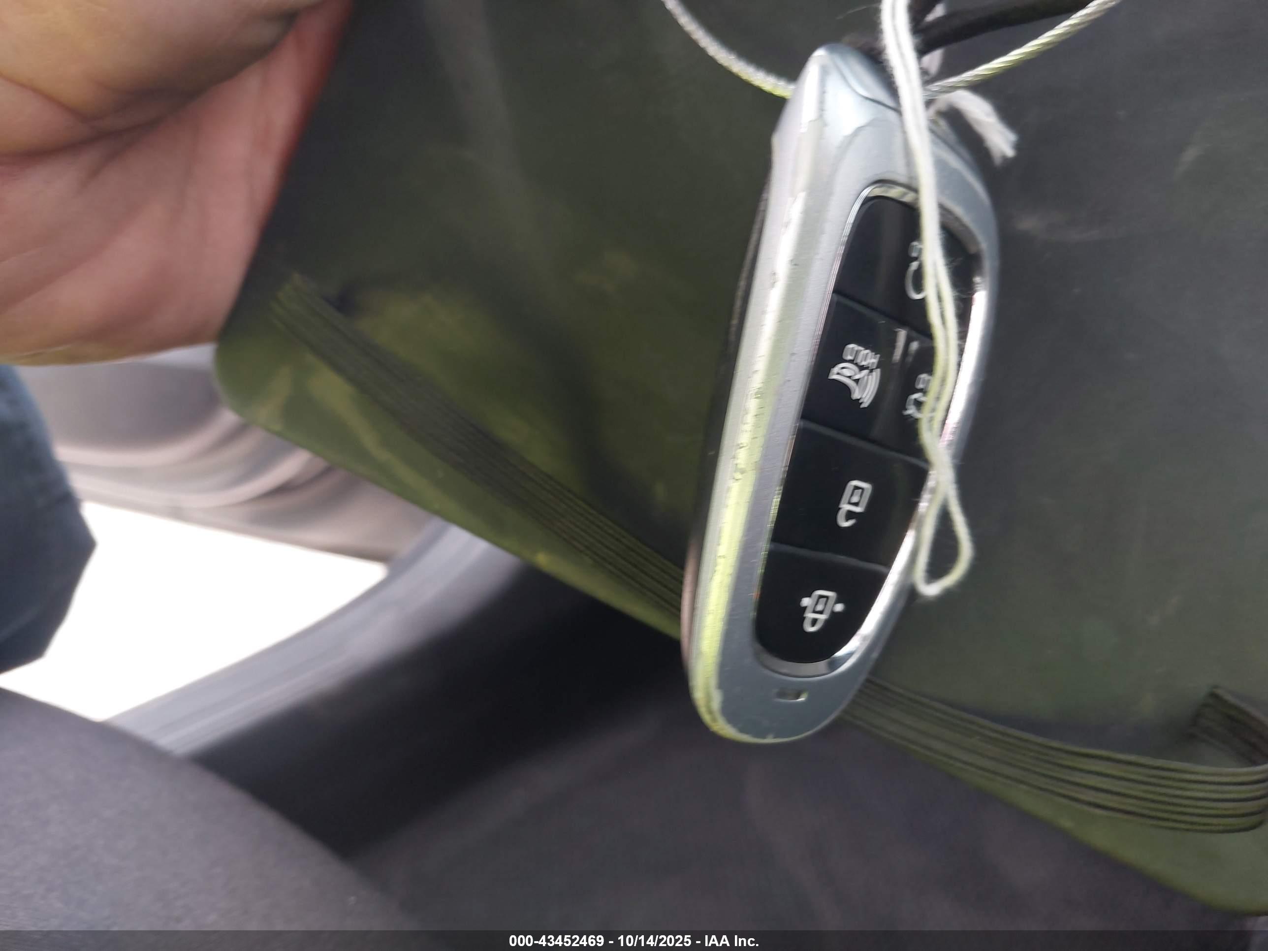 HYUNDAI SONATA image 11