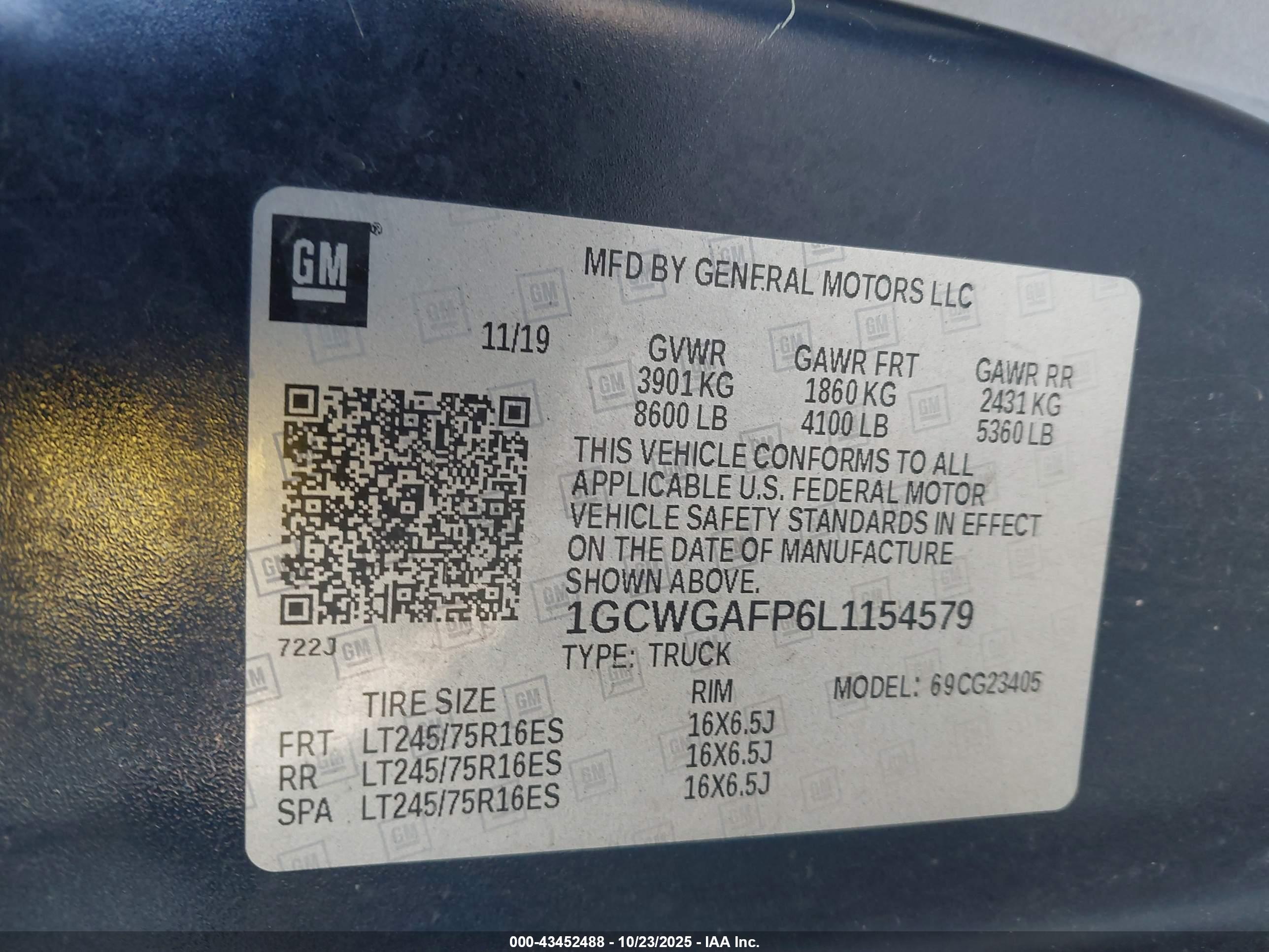 CHEVROLET EXPRESS image 9