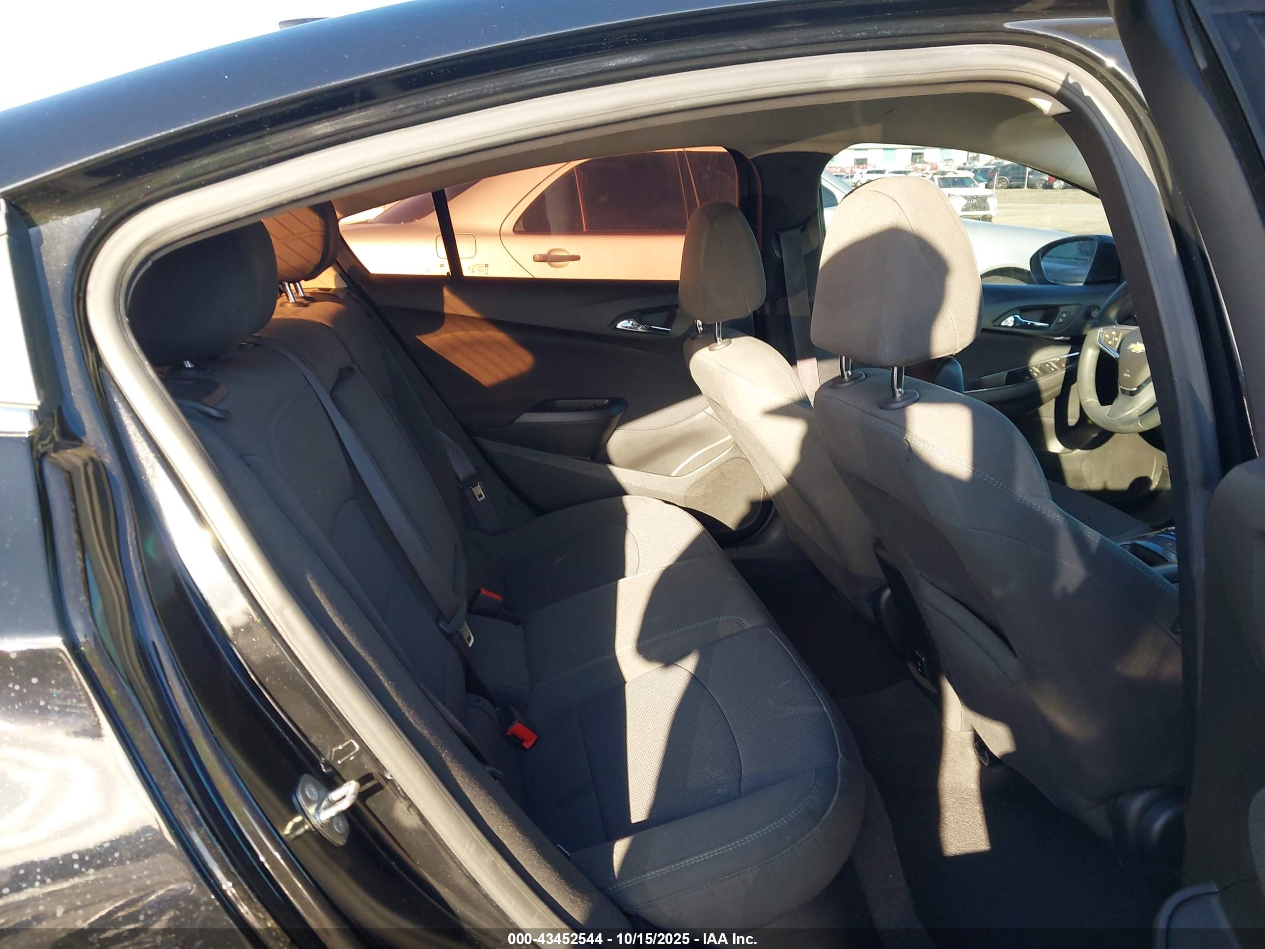 CHEVROLET CRUZE image 8
