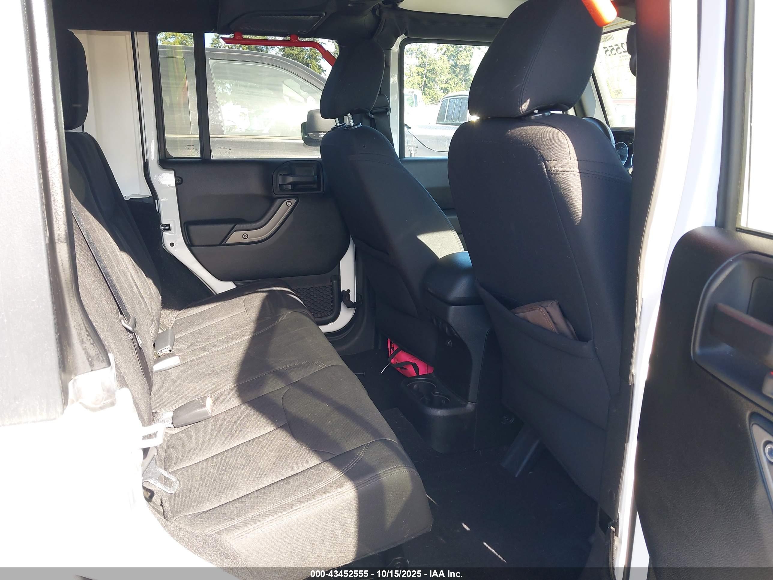 JEEP WRANGLER image 8