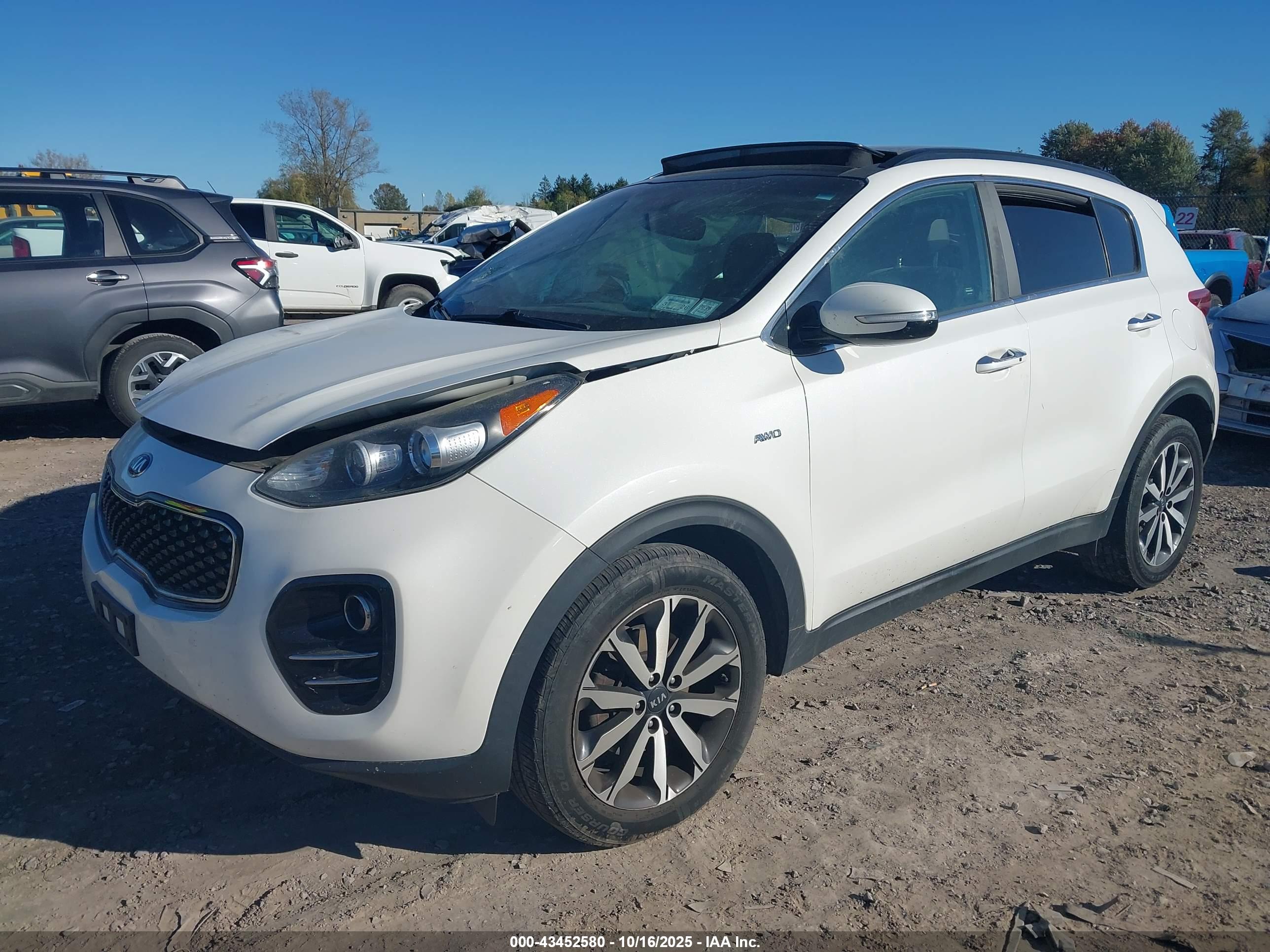 KIA SPORTAGE image 2