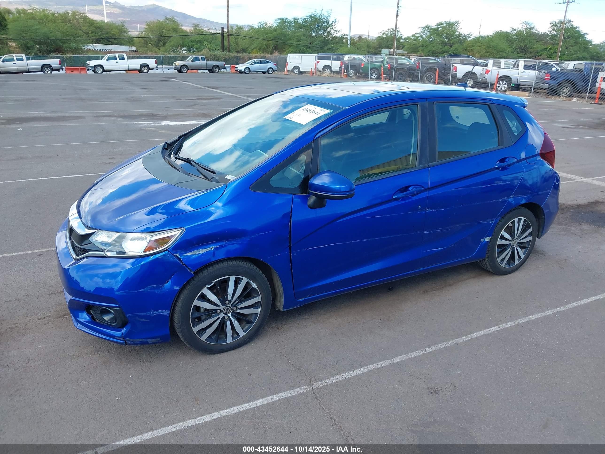 HONDA FIT image 6
