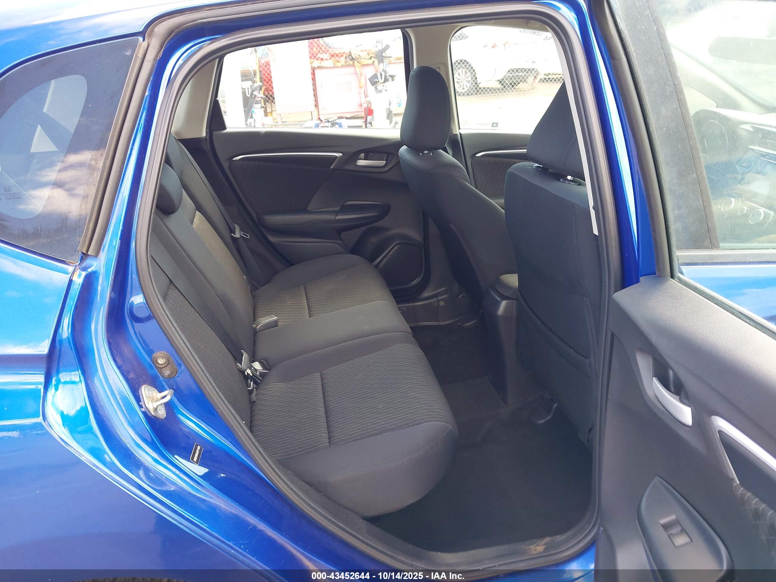 HONDA FIT image 8