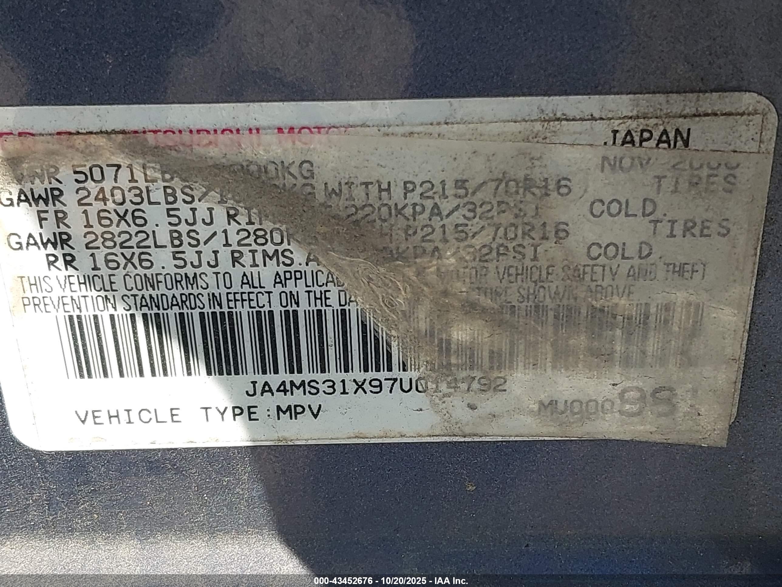 MITSUBISHI OUTLANDER image 9