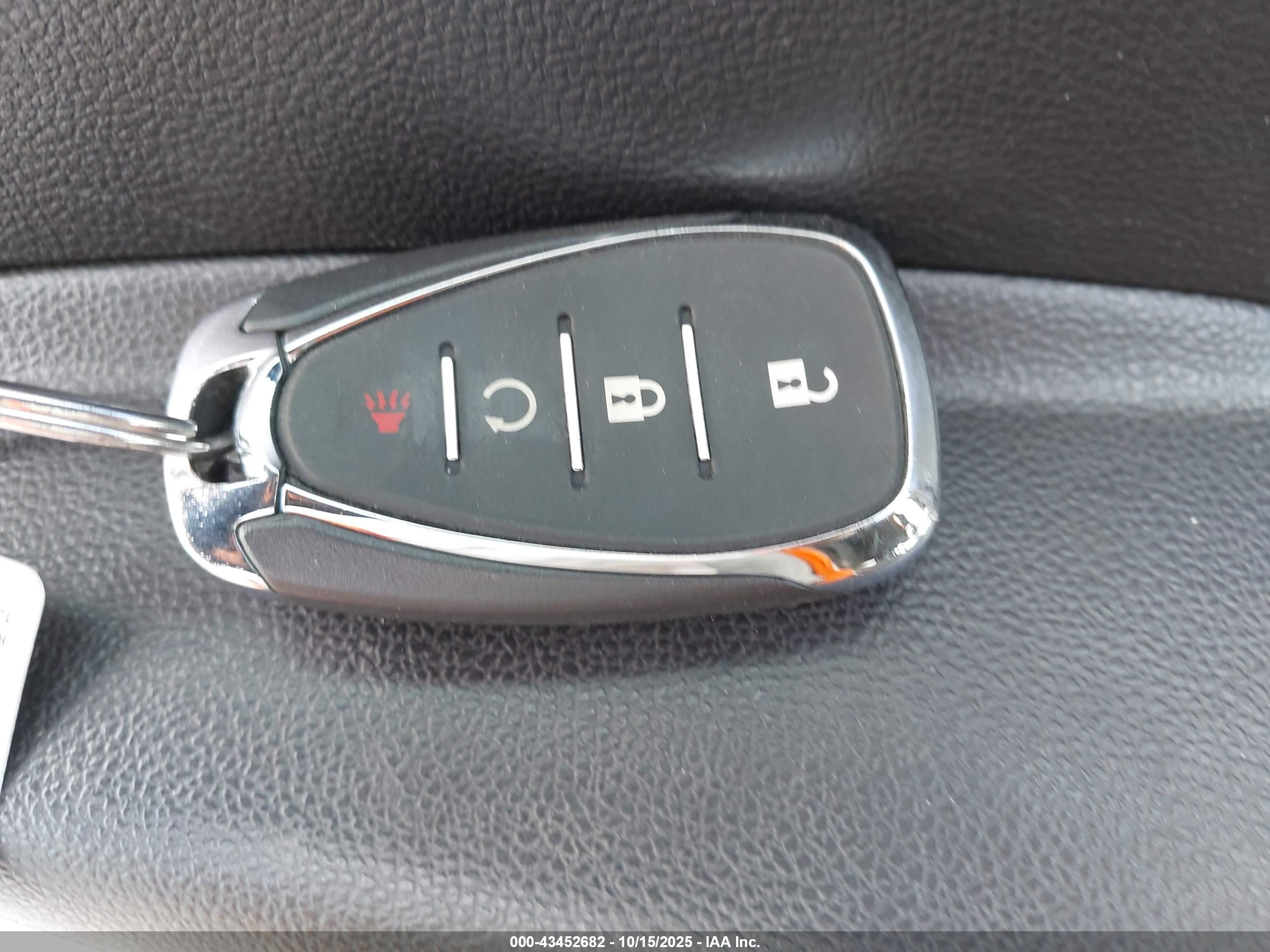 CHEVROLET TRAX image 11