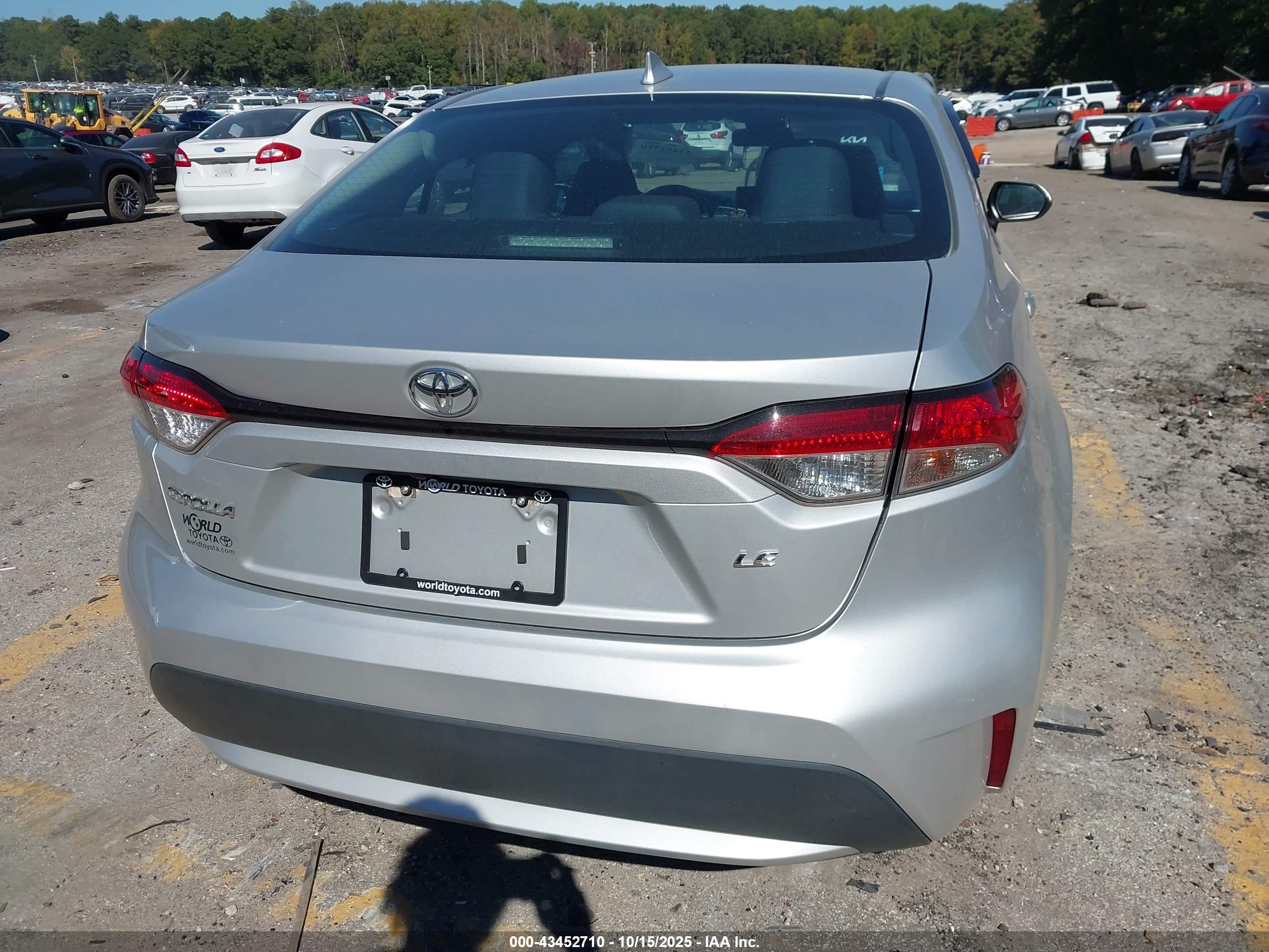 TOYOTA COROLLA image 4