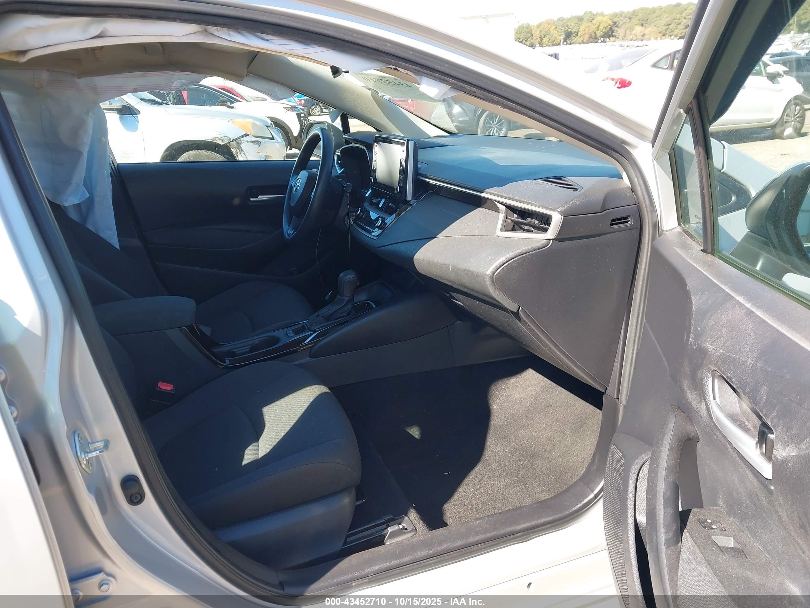TOYOTA COROLLA image 5