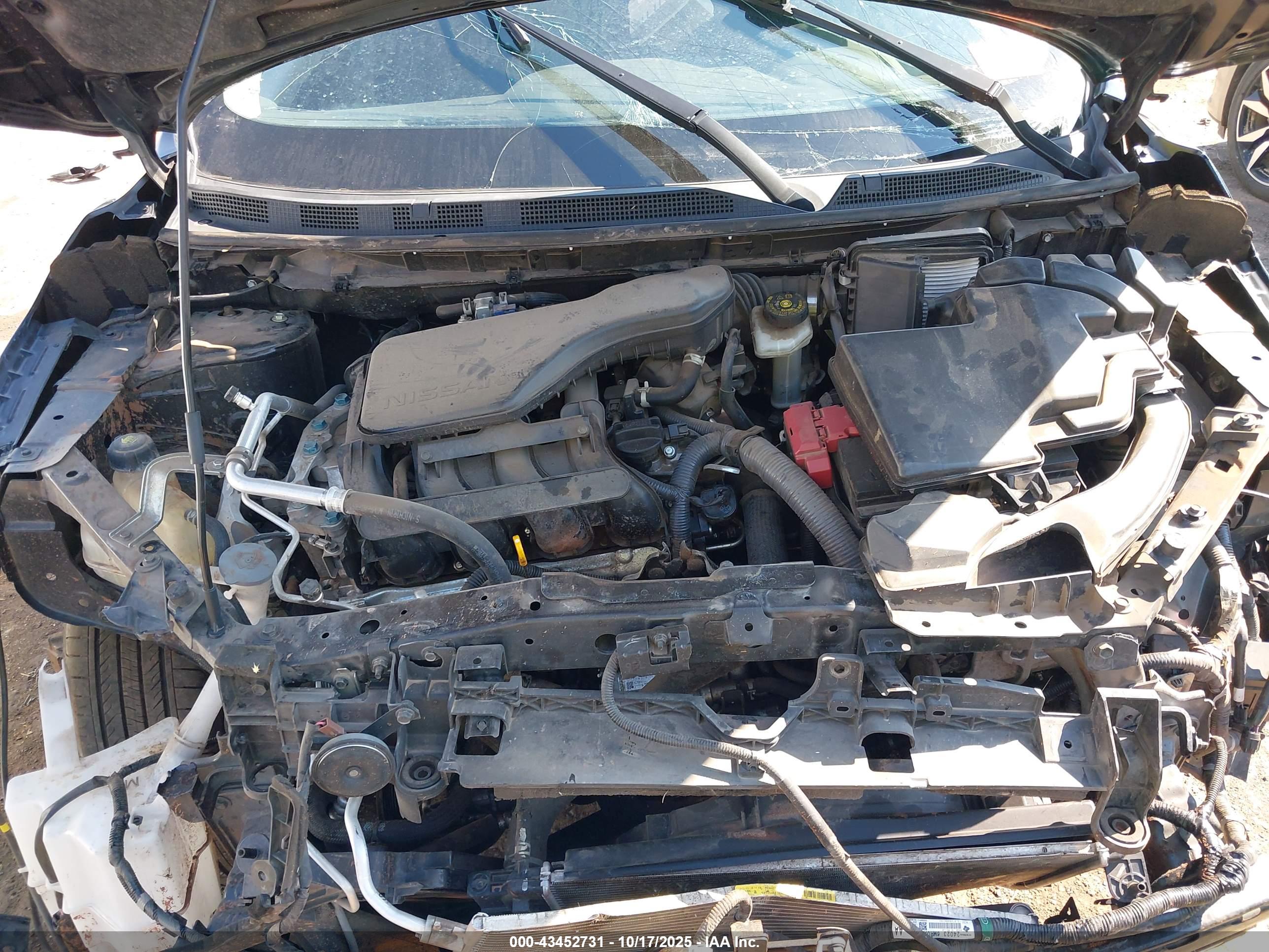 NISSAN ROGUE image 10