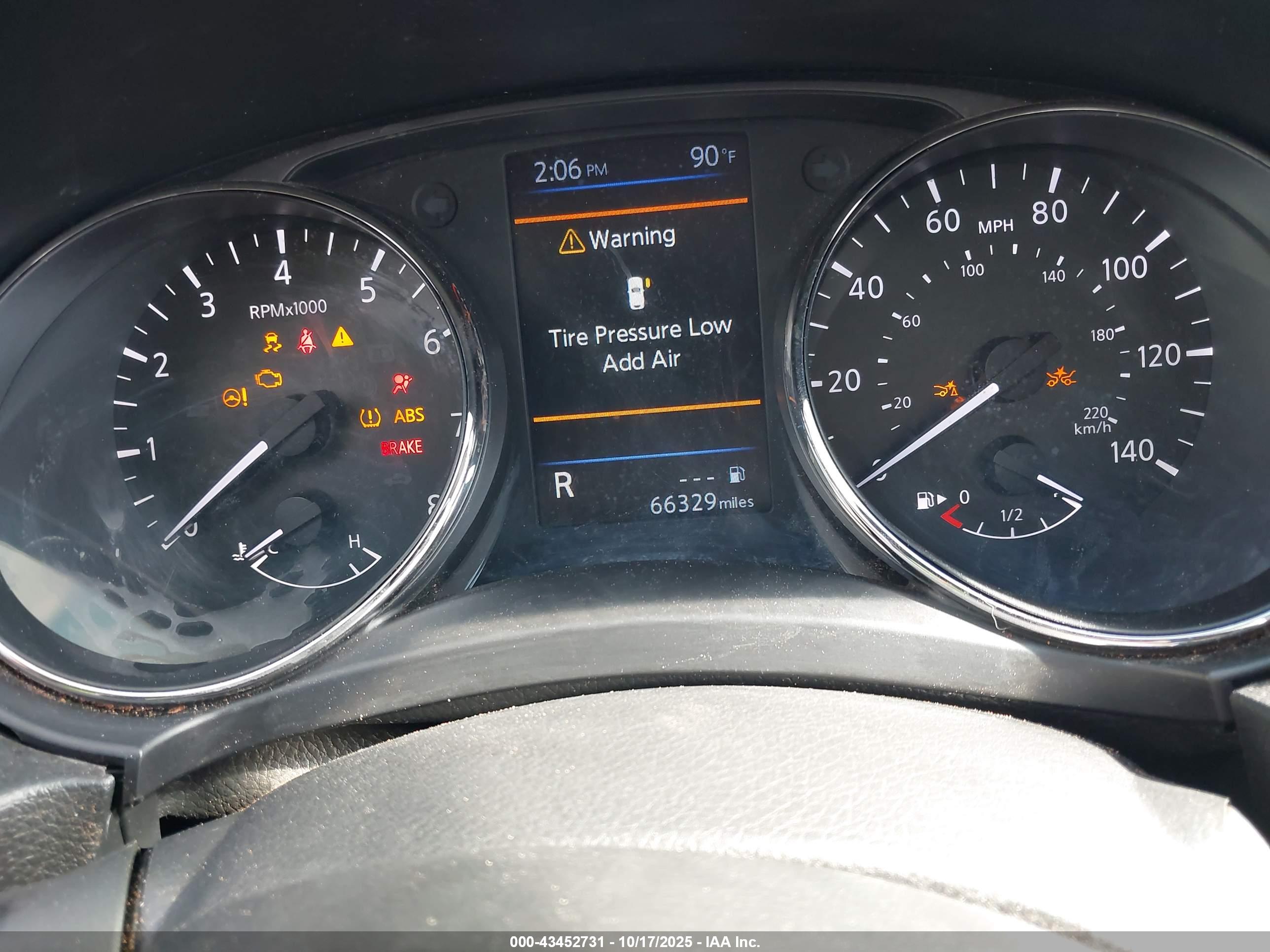 NISSAN ROGUE image 7