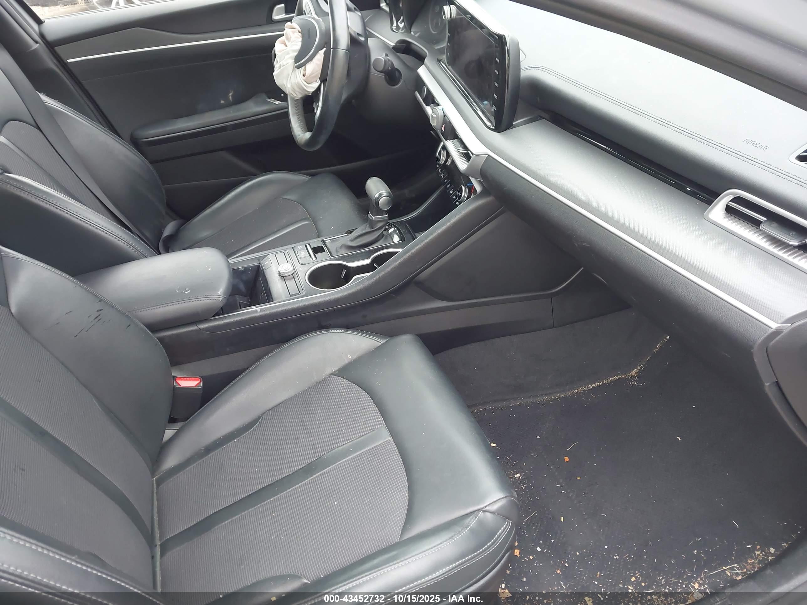 KIA K5 image 5