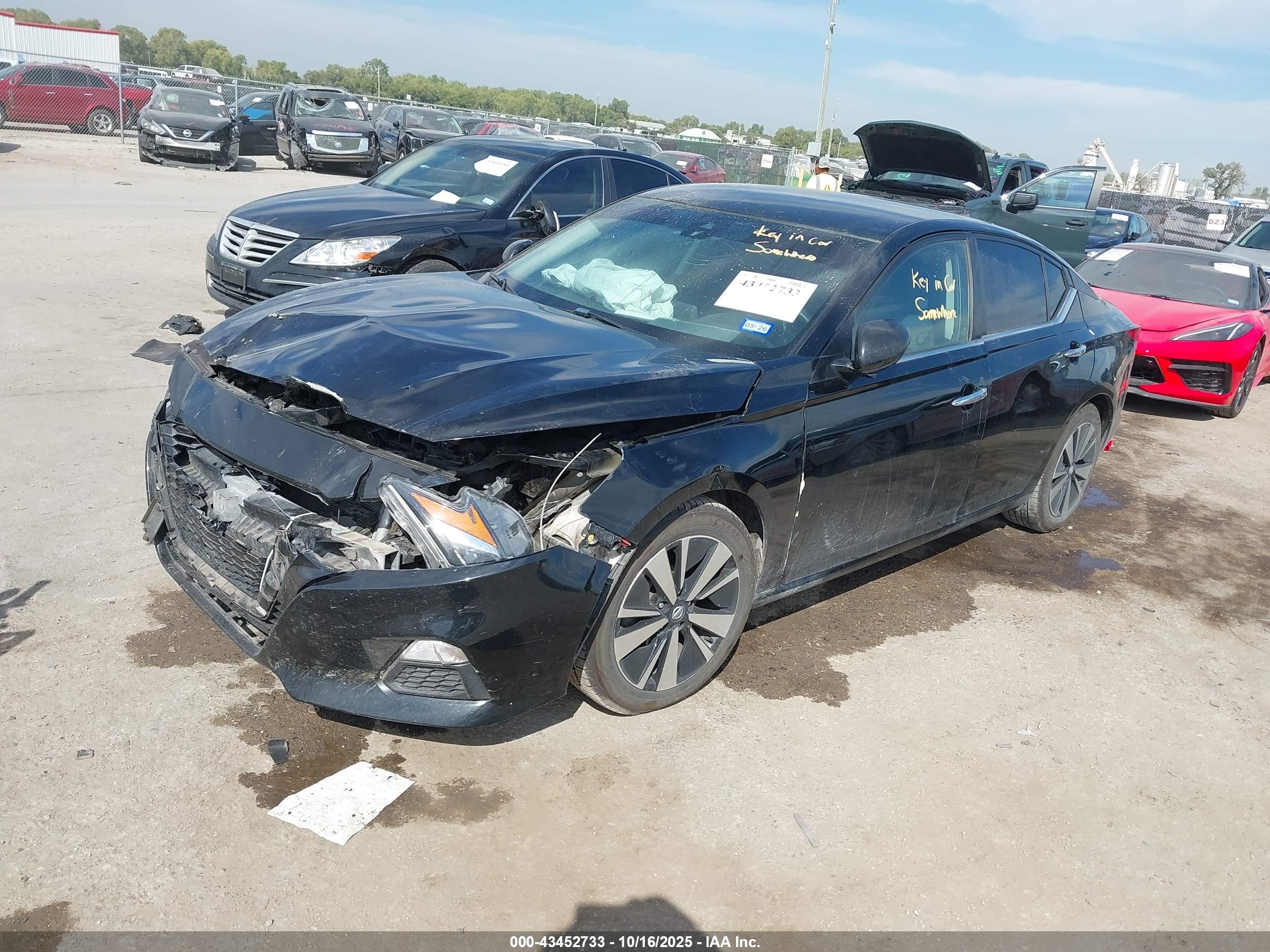 NISSAN ALTIMA image 2