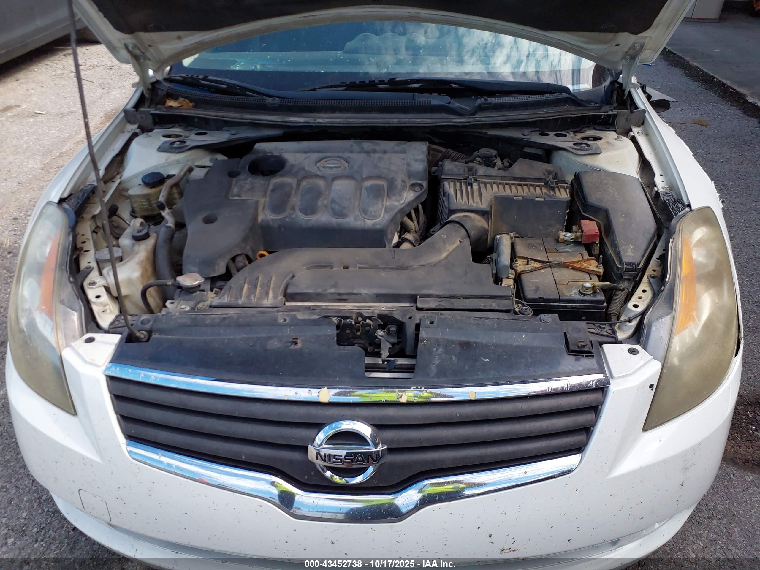 NISSAN ALTIMA image 10